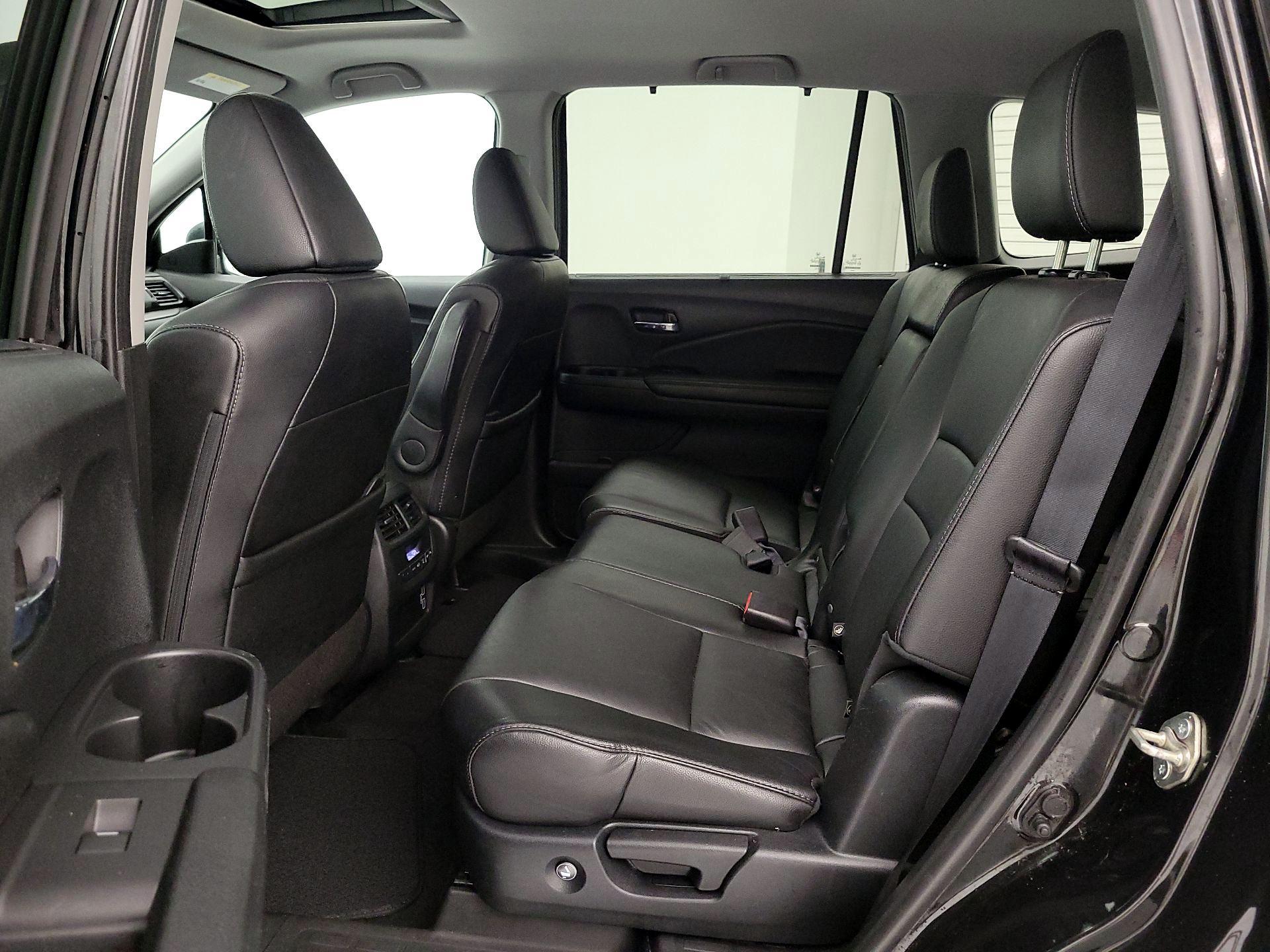 Thumbnail: 2020 Honda Pilot - 20
