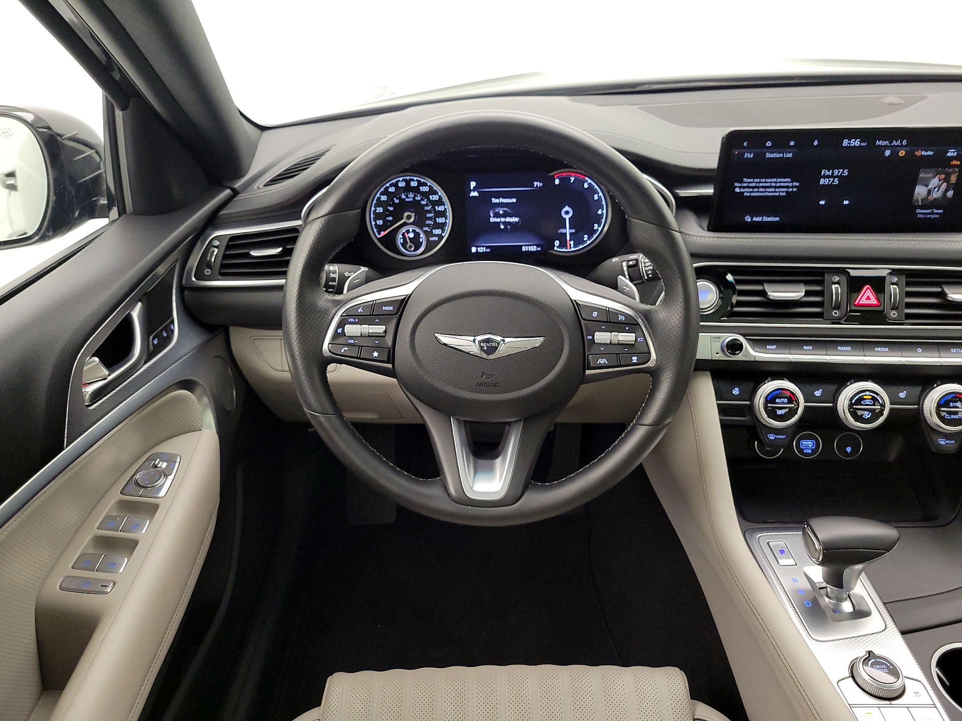 Thumbnail: 2022 Genesis G70 - 10