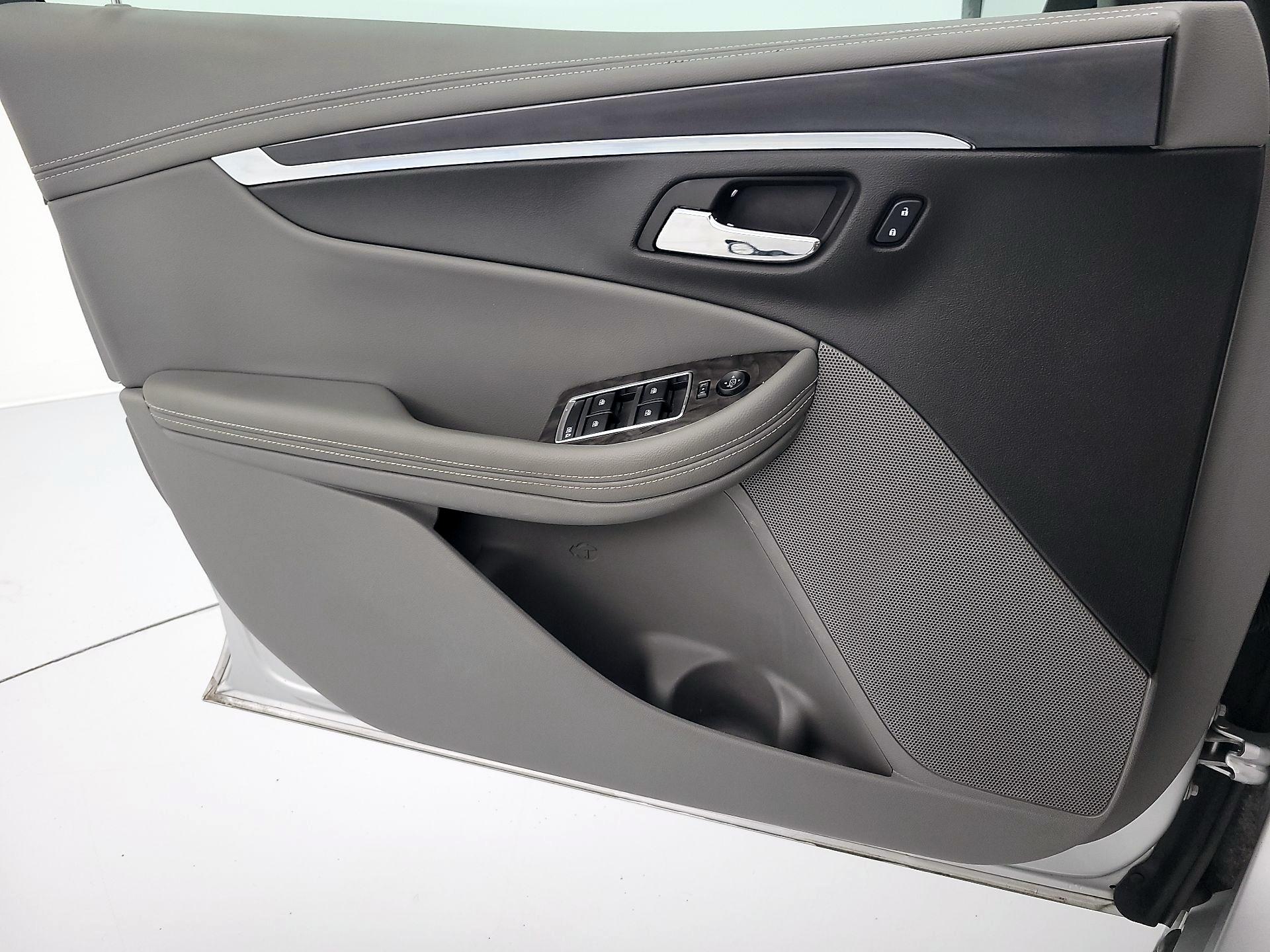 Thumbnail: 2015 Chevrolet Impala - 12