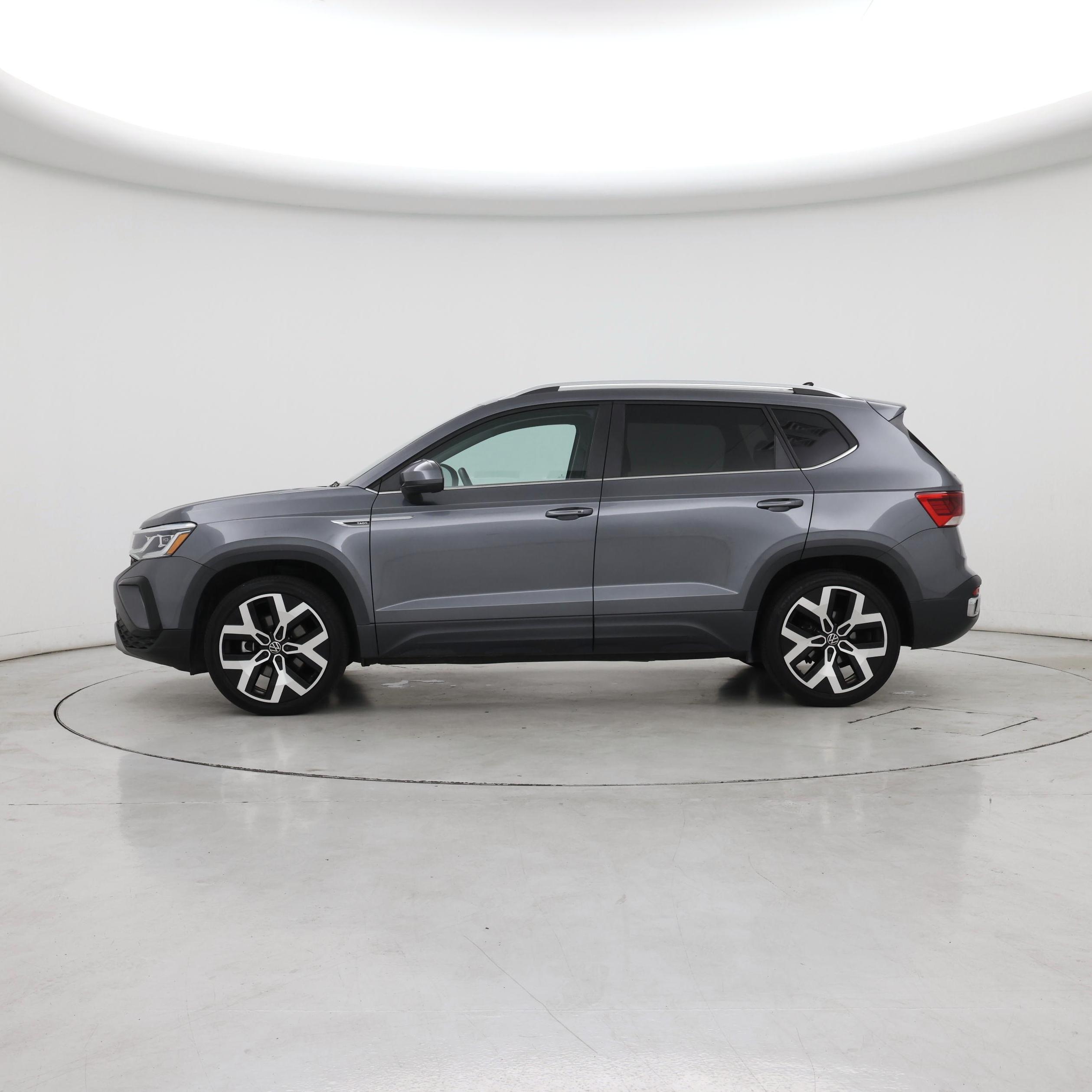 Thumbnail: 2022 Volkswagen Taos - 3