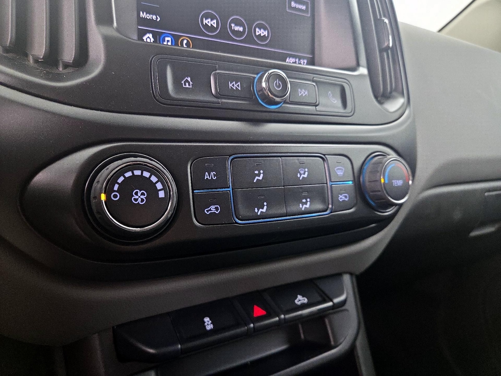 2022 Chevrolet Colorado Work Truck - Photo 17