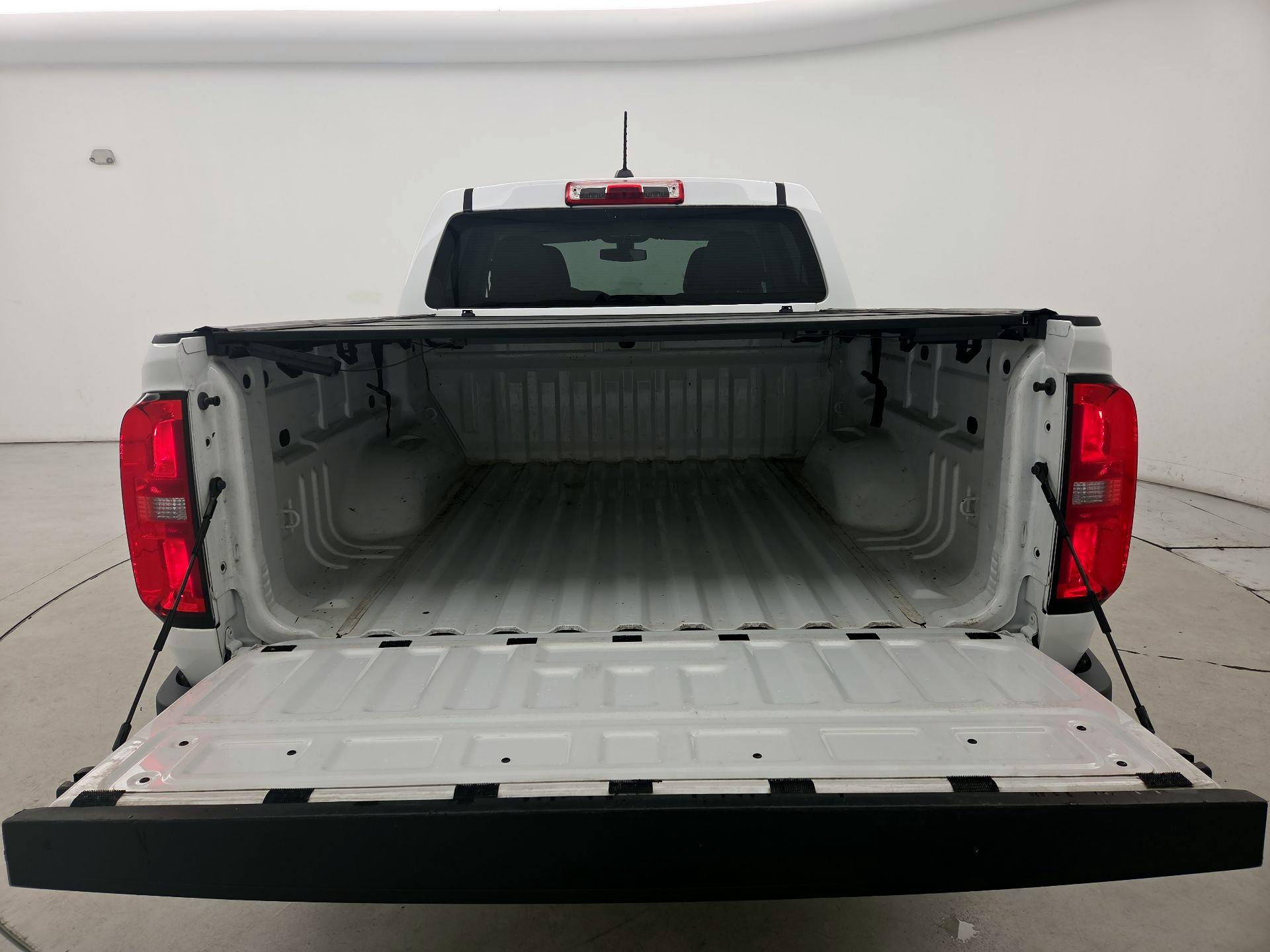Thumbnail: 2022 Chevrolet Colorado - 20