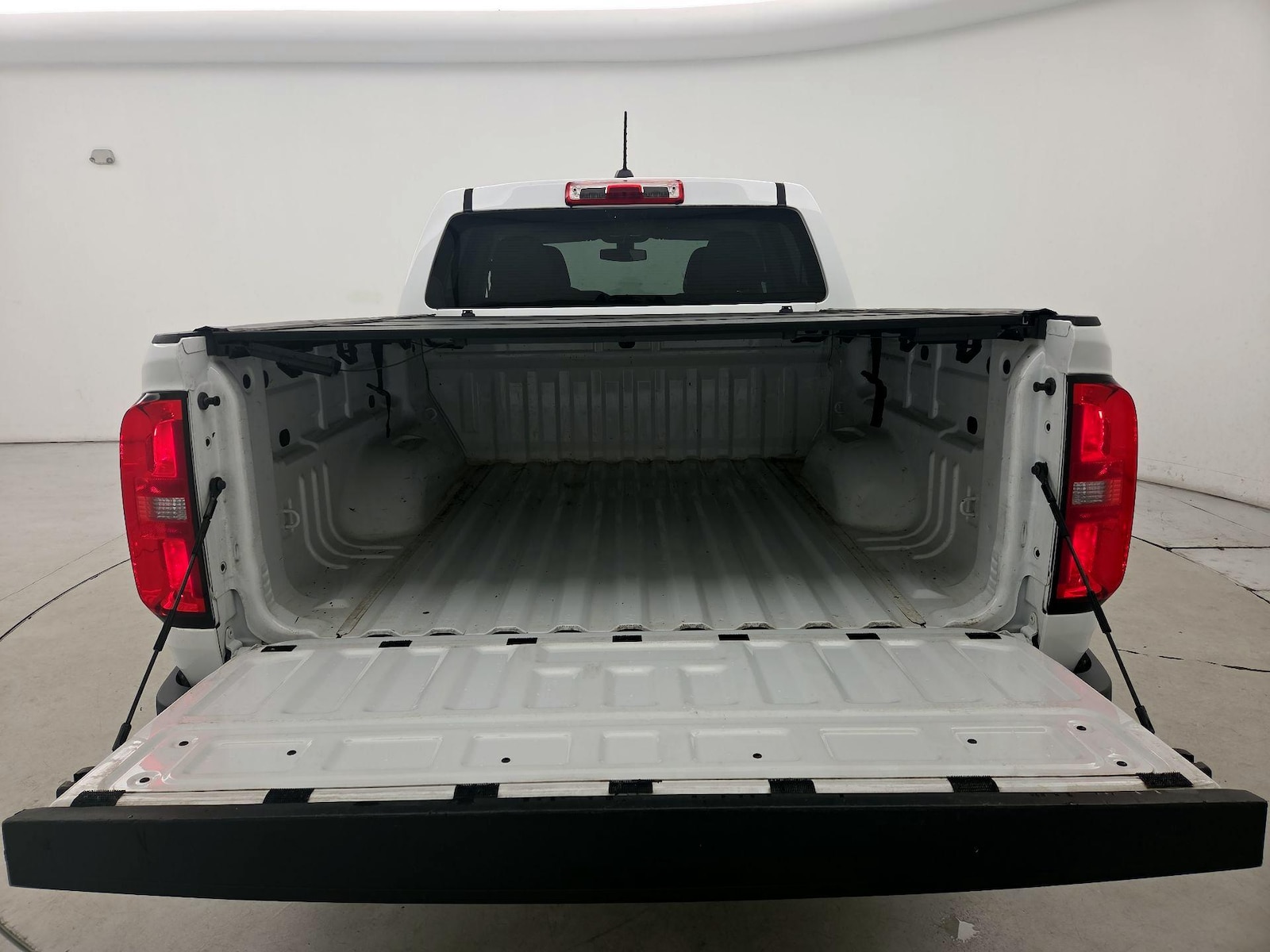 2022 Chevrolet Colorado Work Truck - Photo 21