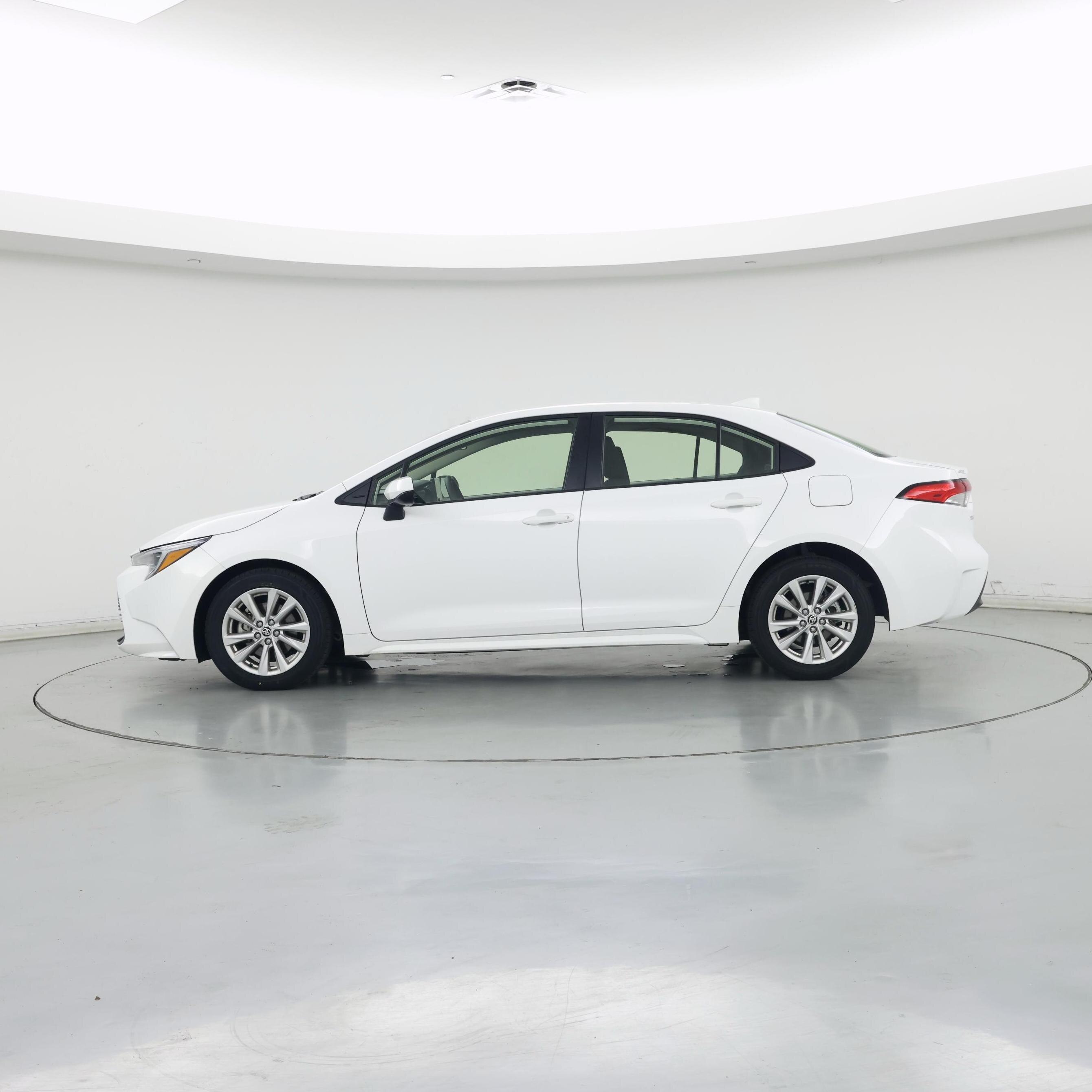 Thumbnail: 2025 Toyota Corolla - 3