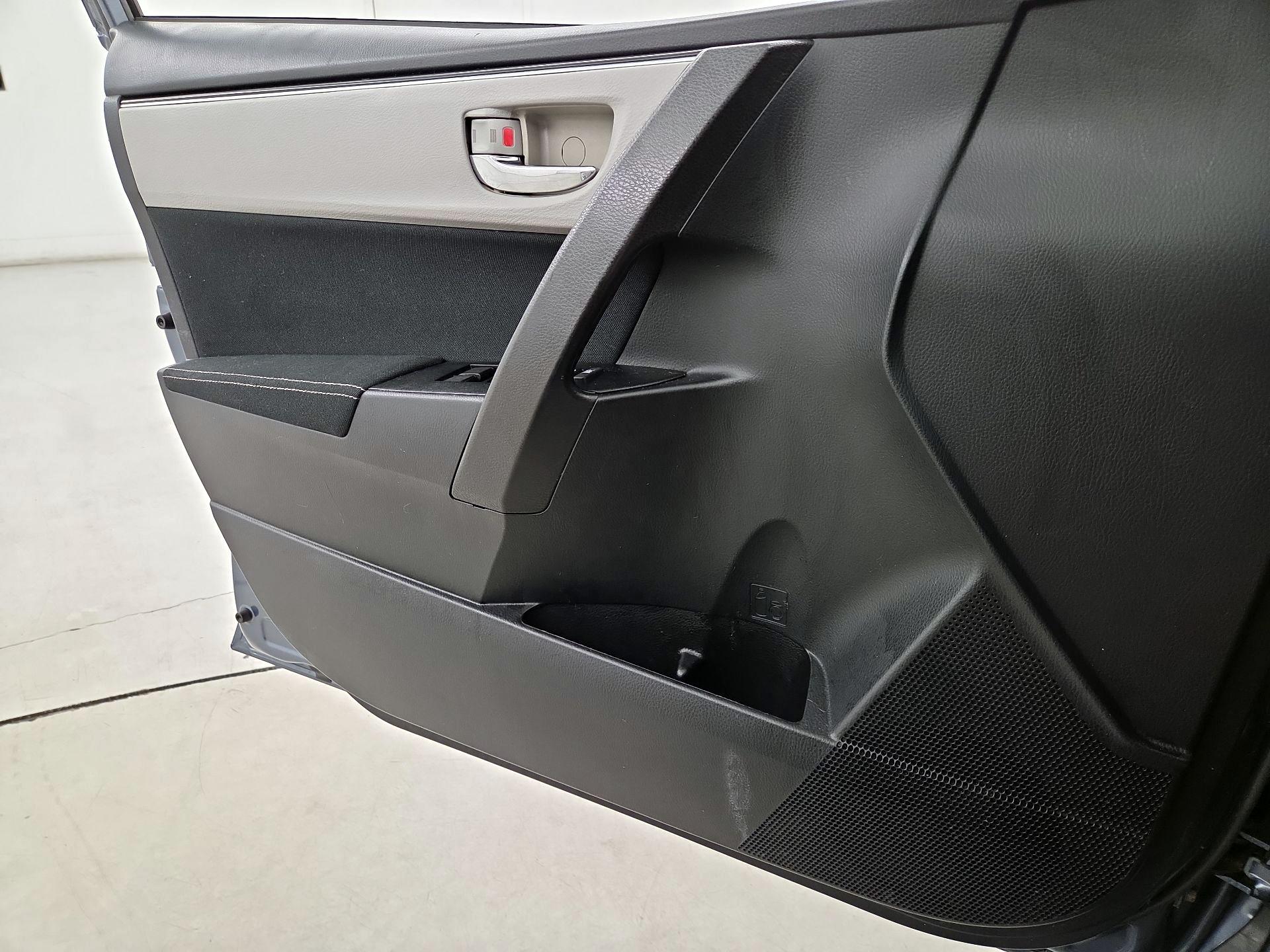 Thumbnail: 2019 Toyota Corolla - 12