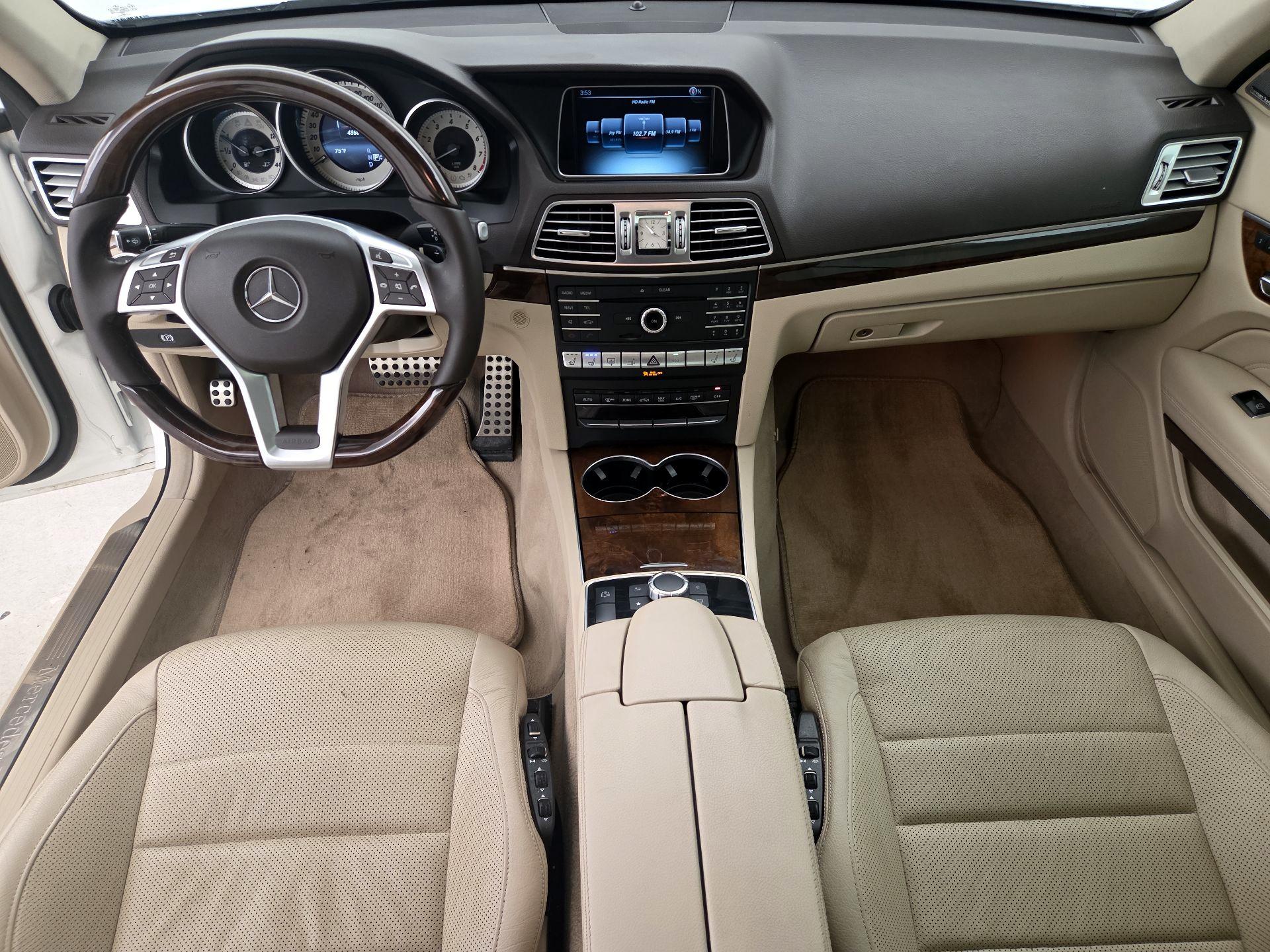 Thumbnail: 2016 Mercedes-Benz E-Class - 9