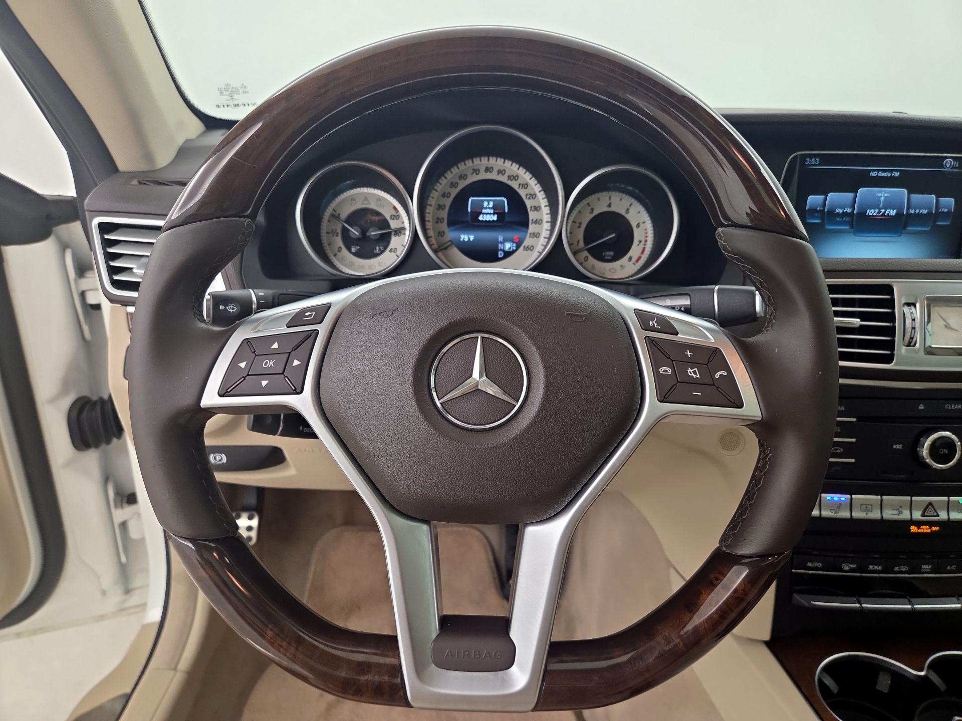 Thumbnail: 2016 Mercedes-Benz E-Class - 10