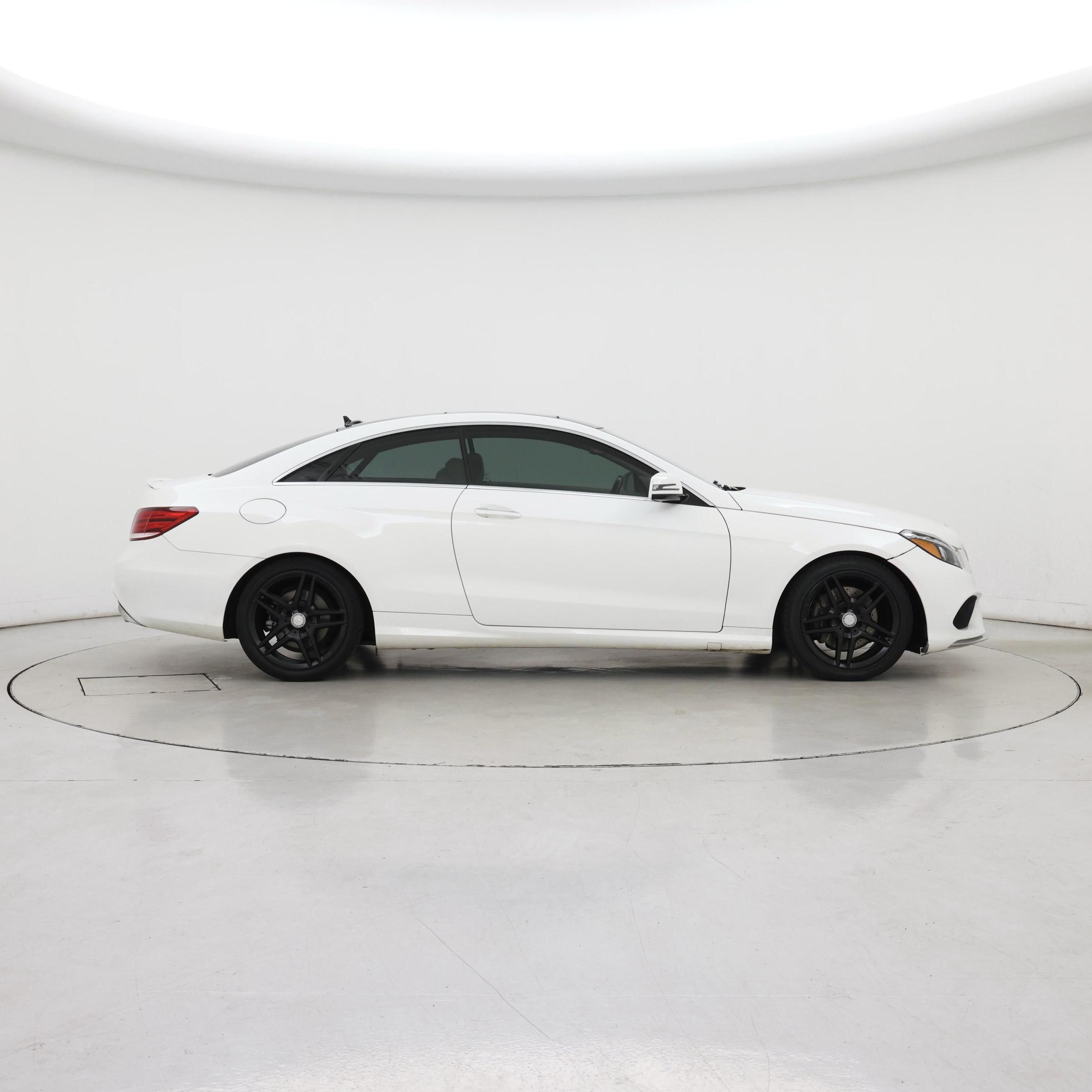 Thumbnail: 2016 Mercedes-Benz E-Class - 7
