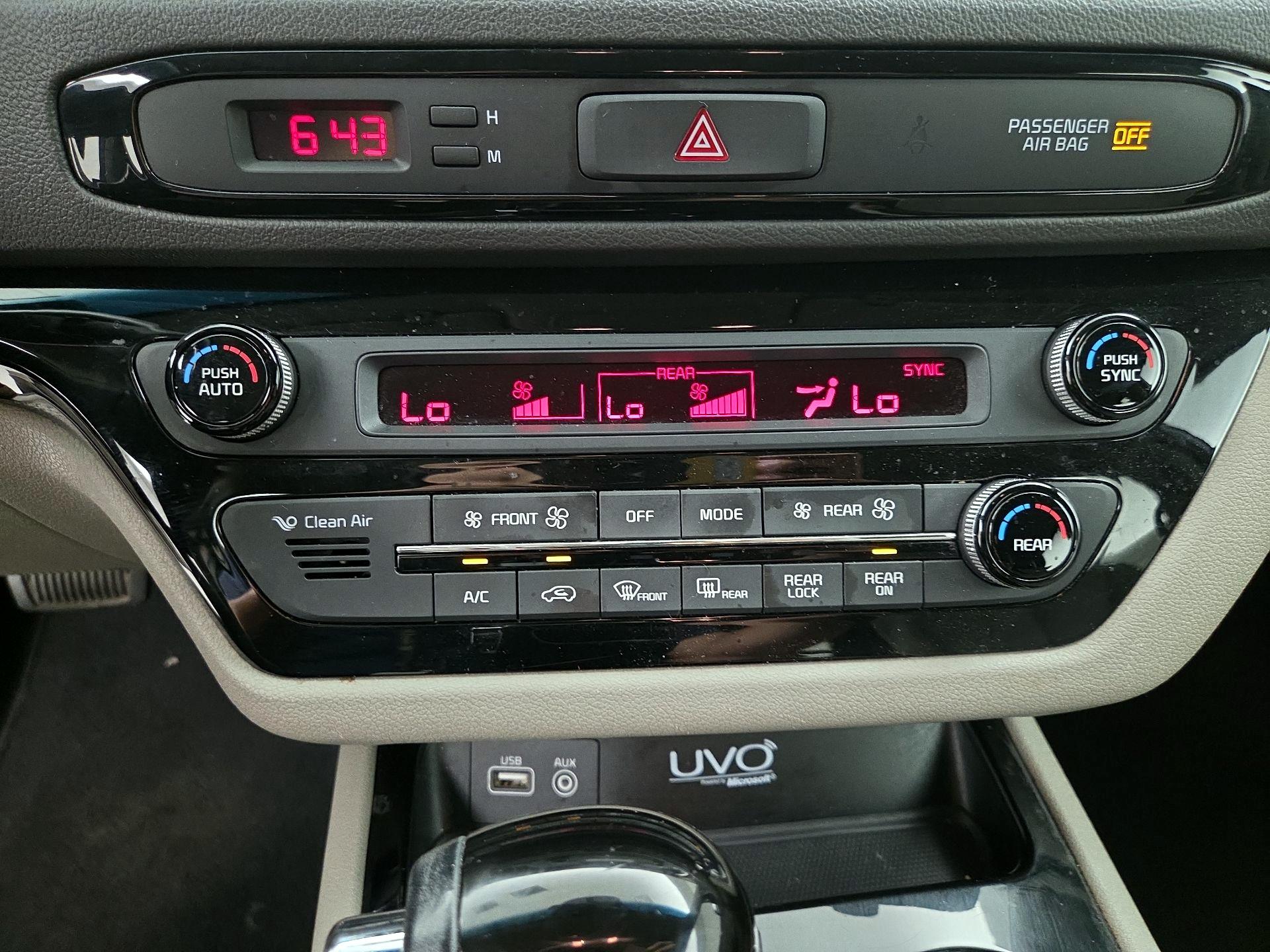 Thumbnail: 2016 Kia Sedona - 14