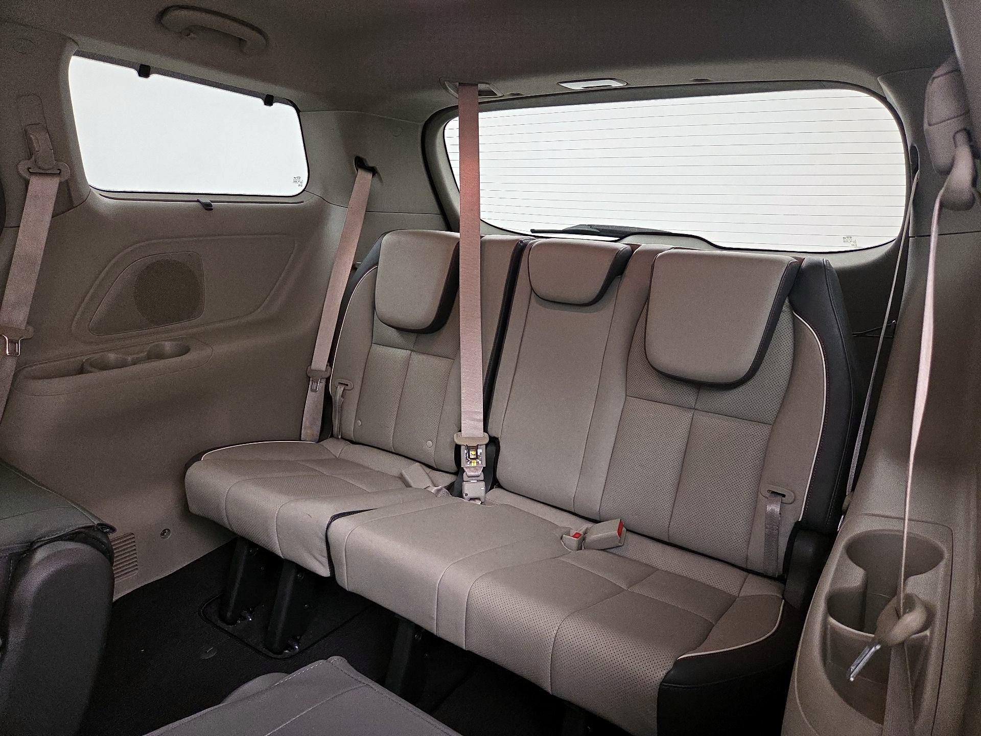 Thumbnail: 2016 Kia Sedona - 18