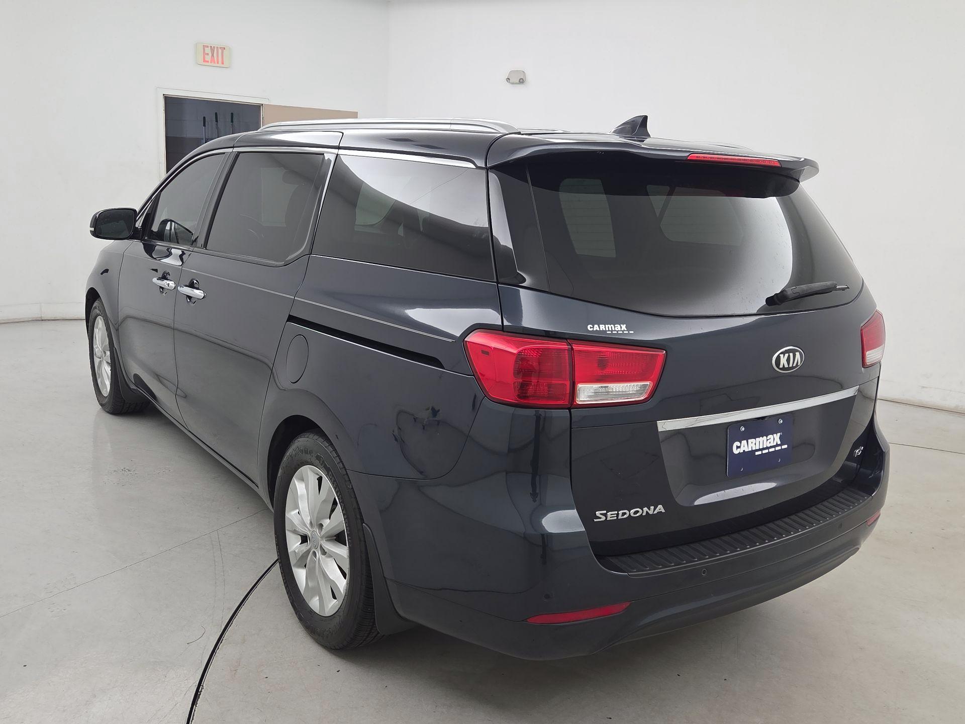 Thumbnail: 2016 Kia Sedona - 7
