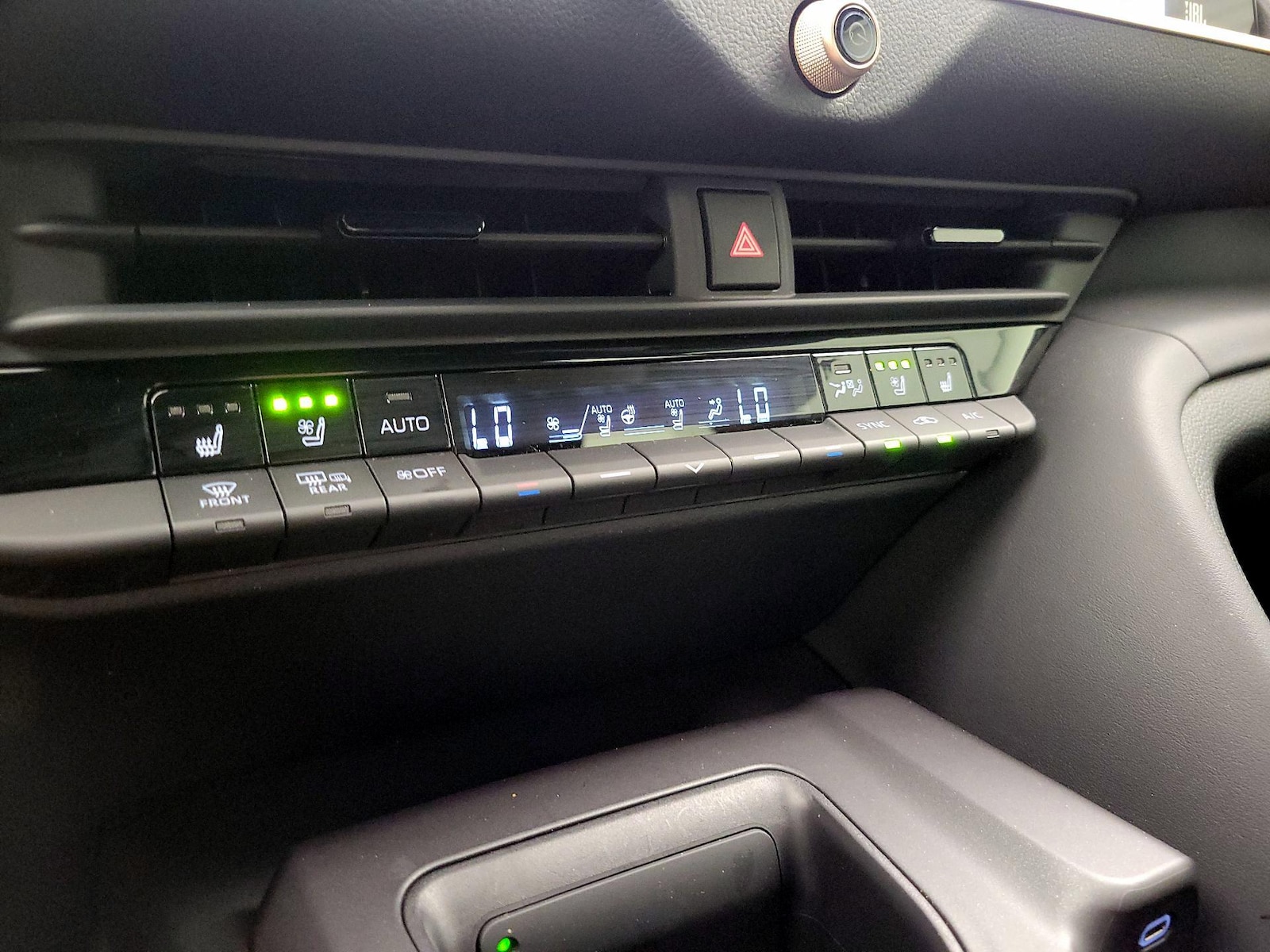 2023 Toyota Crown Platinum - Photo 17