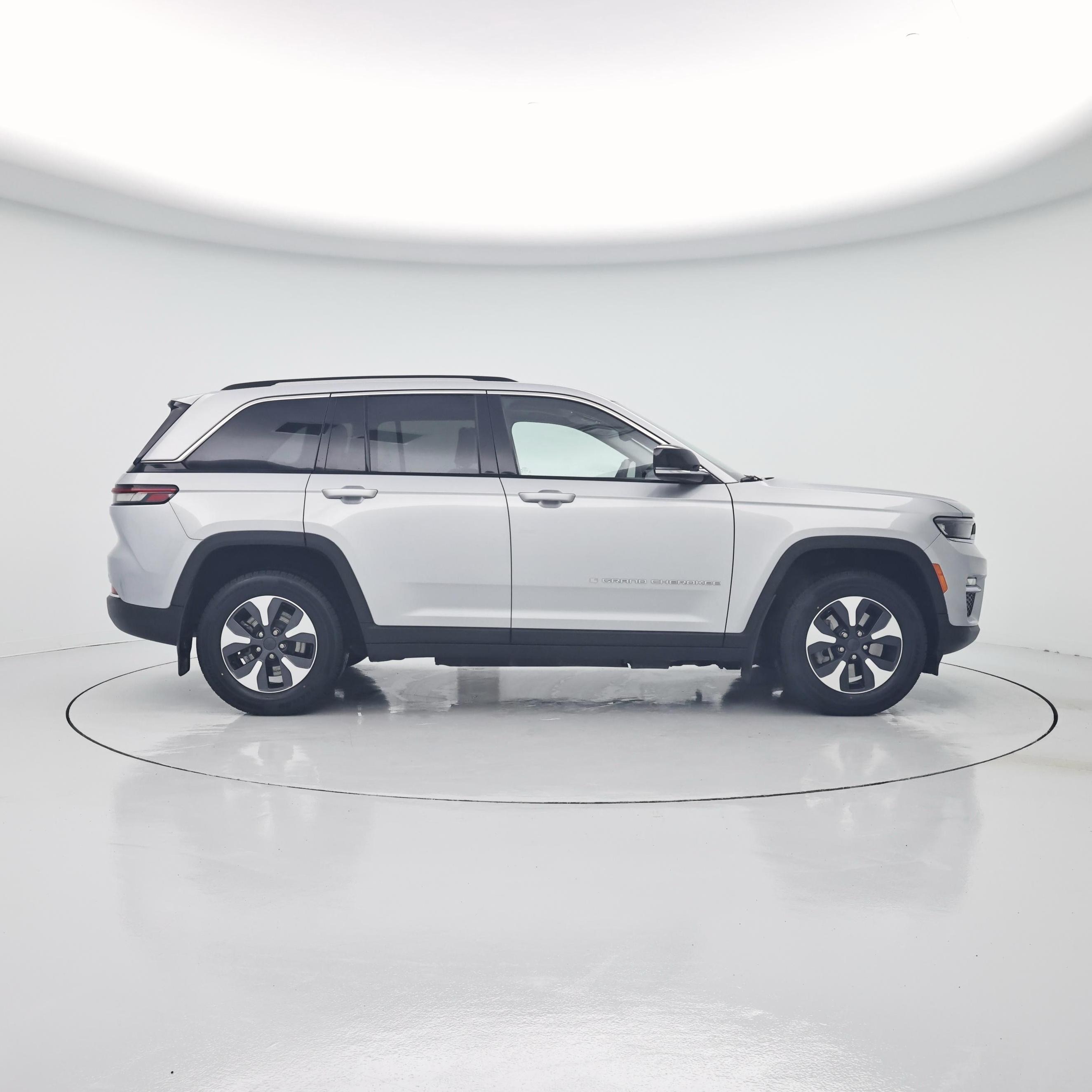 Thumbnail: 2022 Jeep Grand Cherokee - 7
