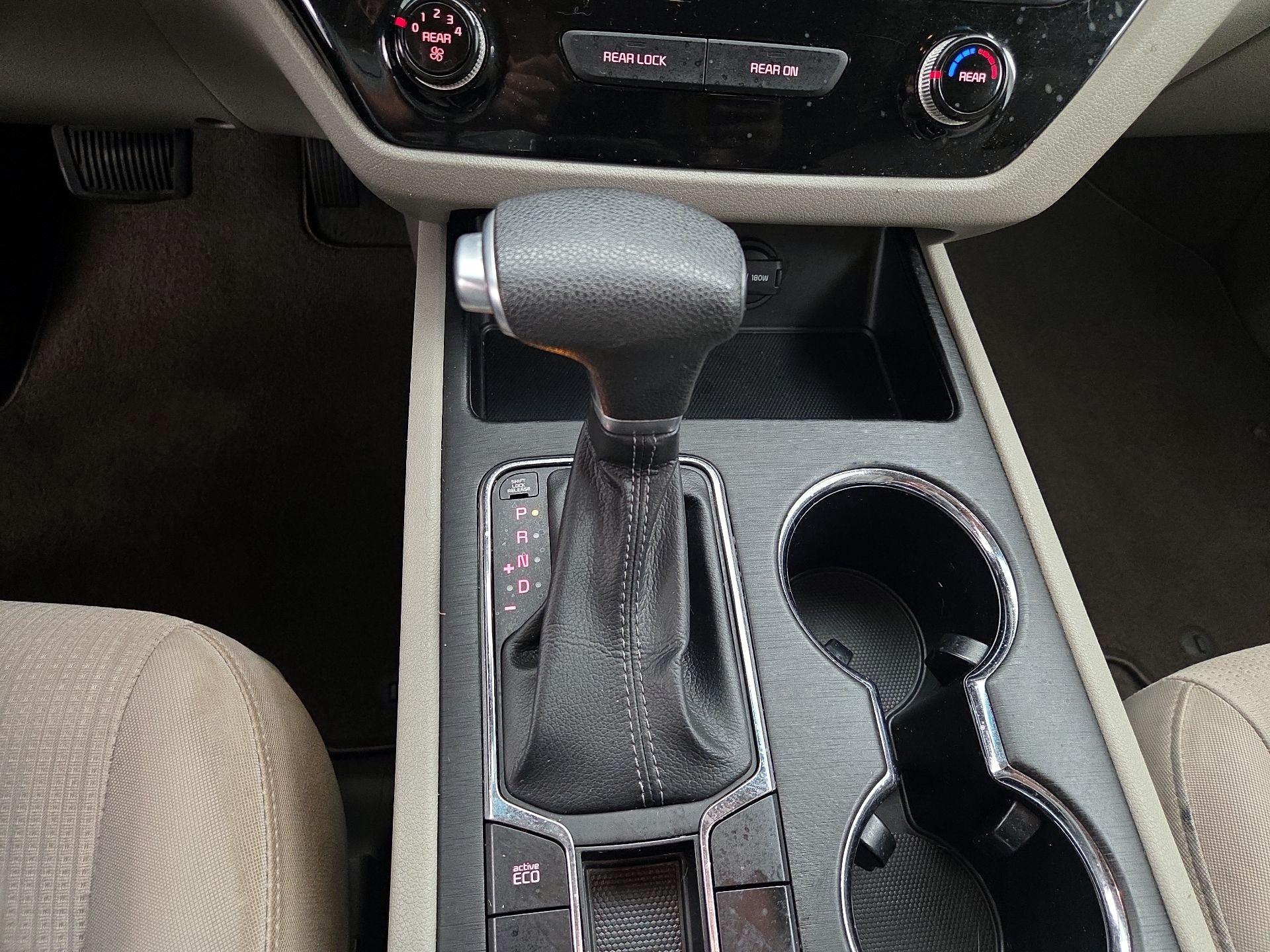 Thumbnail: 2019 Kia Sedona - 17