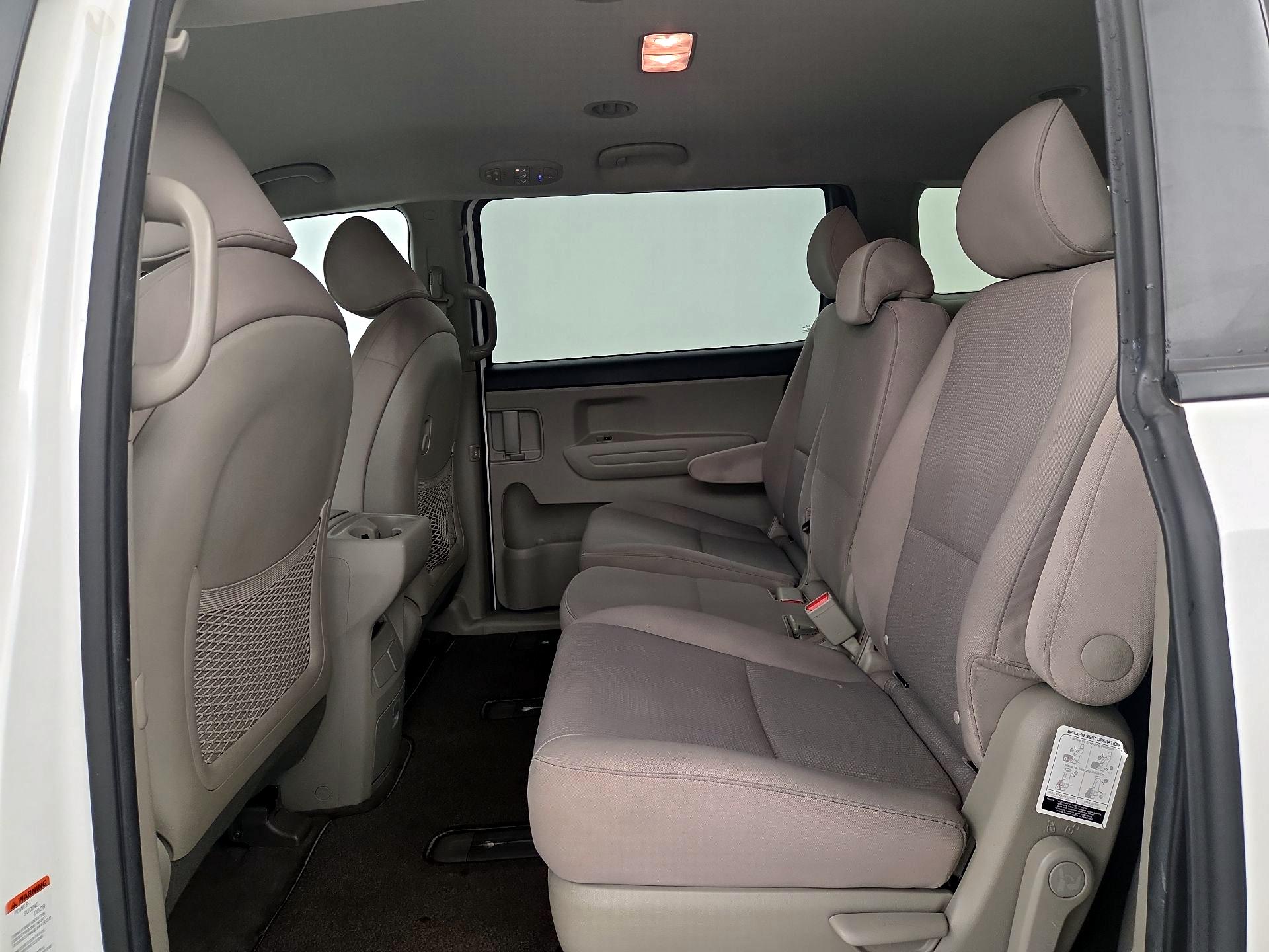 Thumbnail: 2019 Kia Sedona - 19