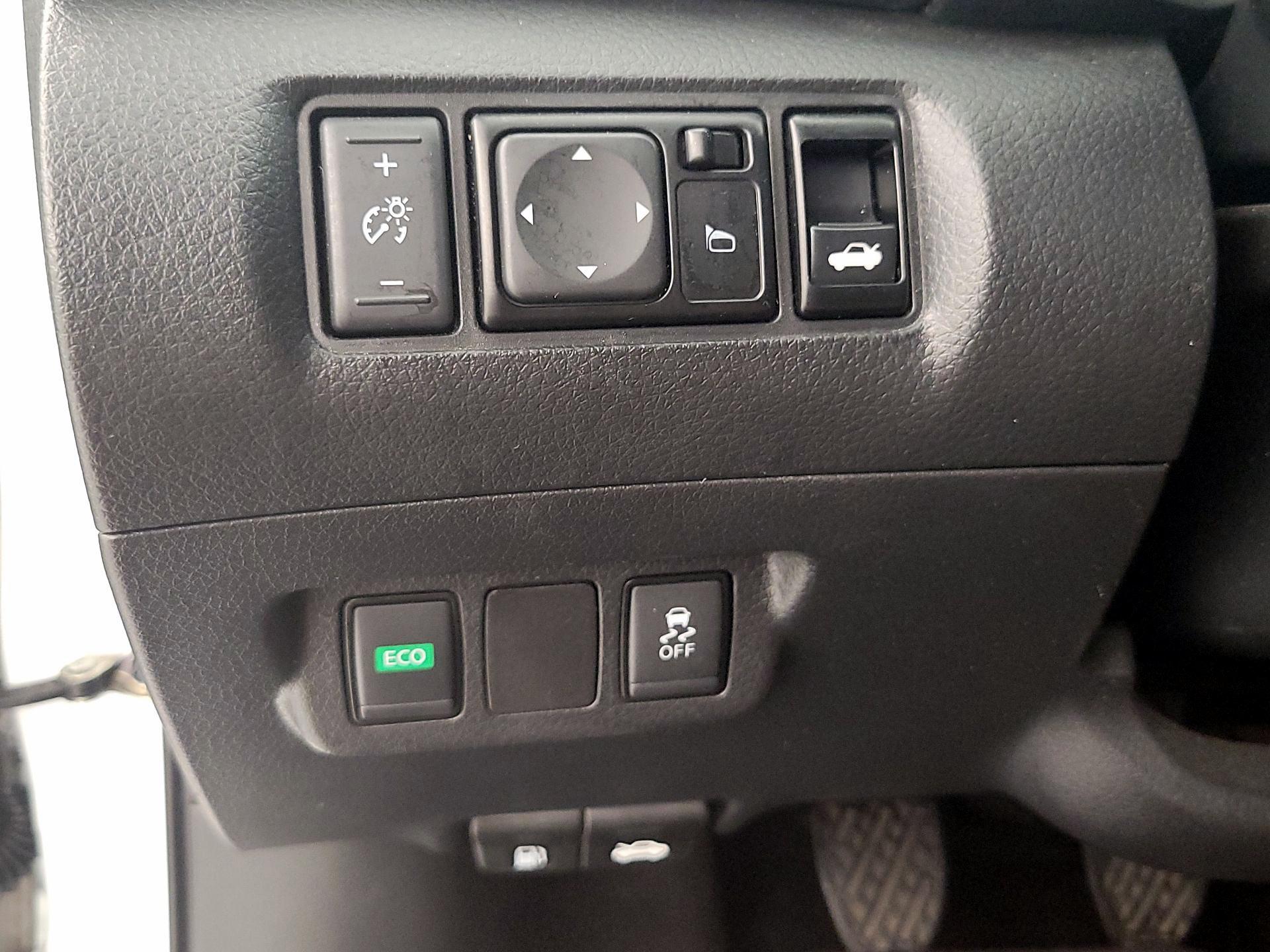 Thumbnail: 2019 Nissan Sentra - 13