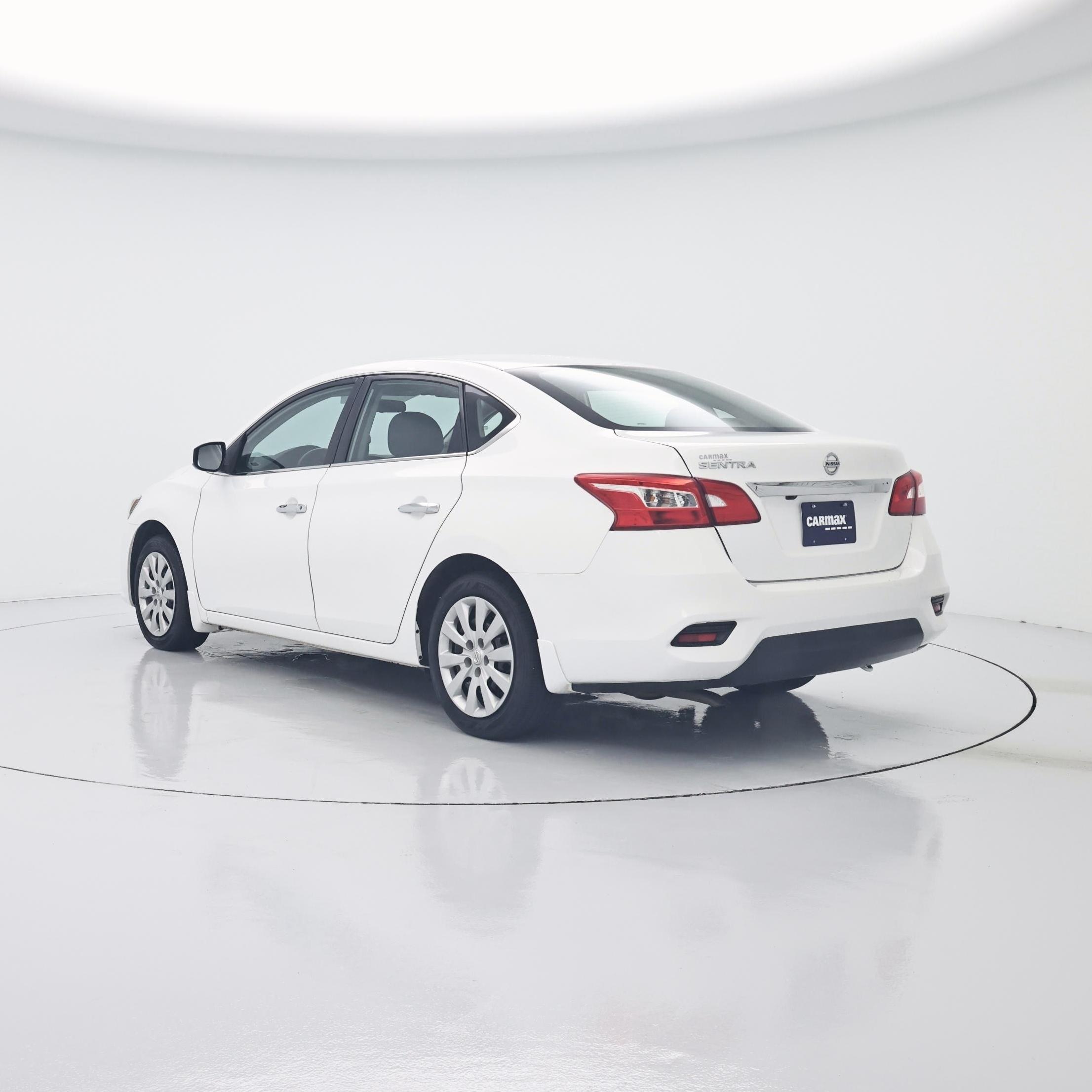 Thumbnail: 2019 Nissan Sentra - 2
