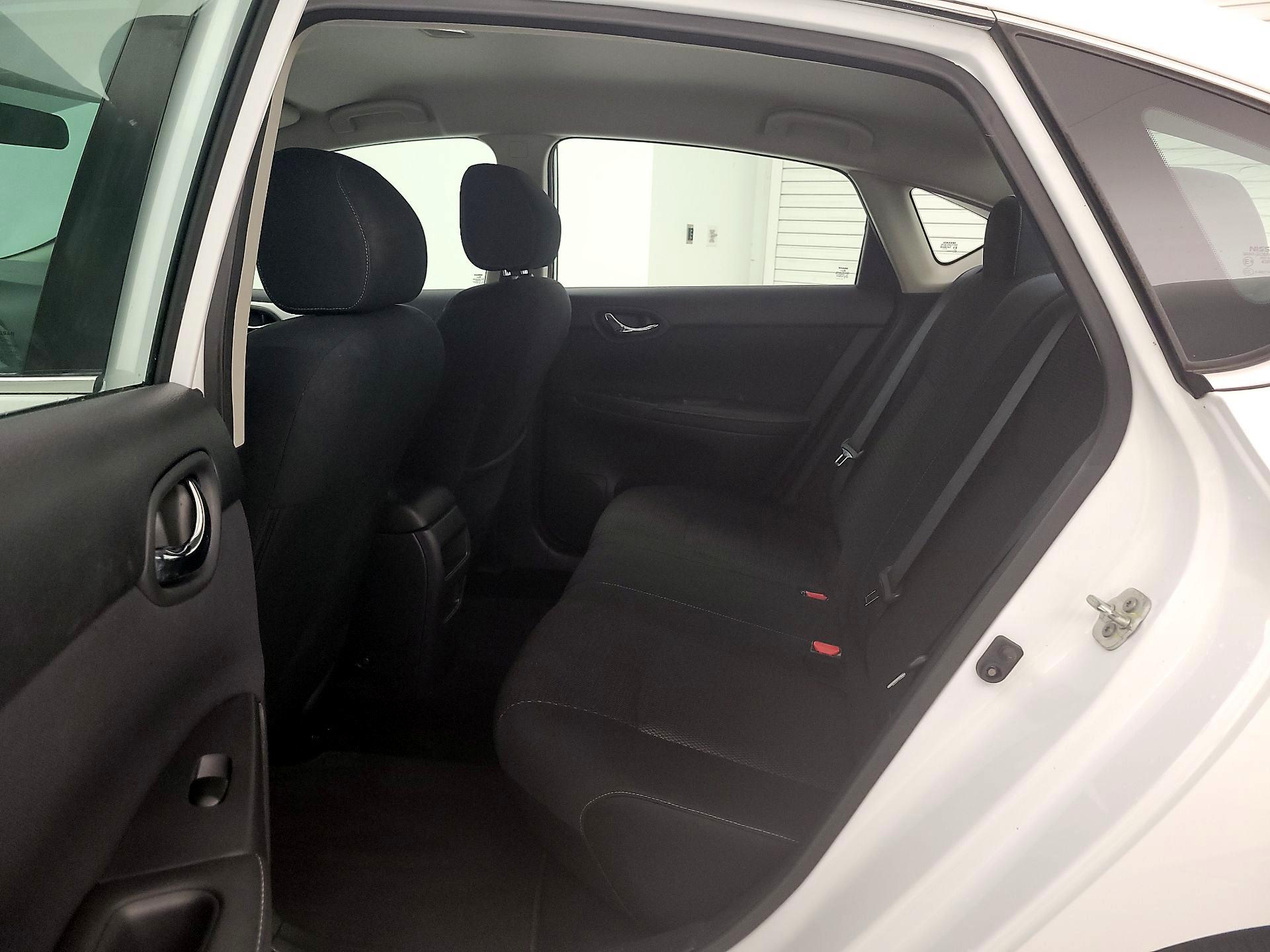 Thumbnail: 2019 Nissan Sentra - 19