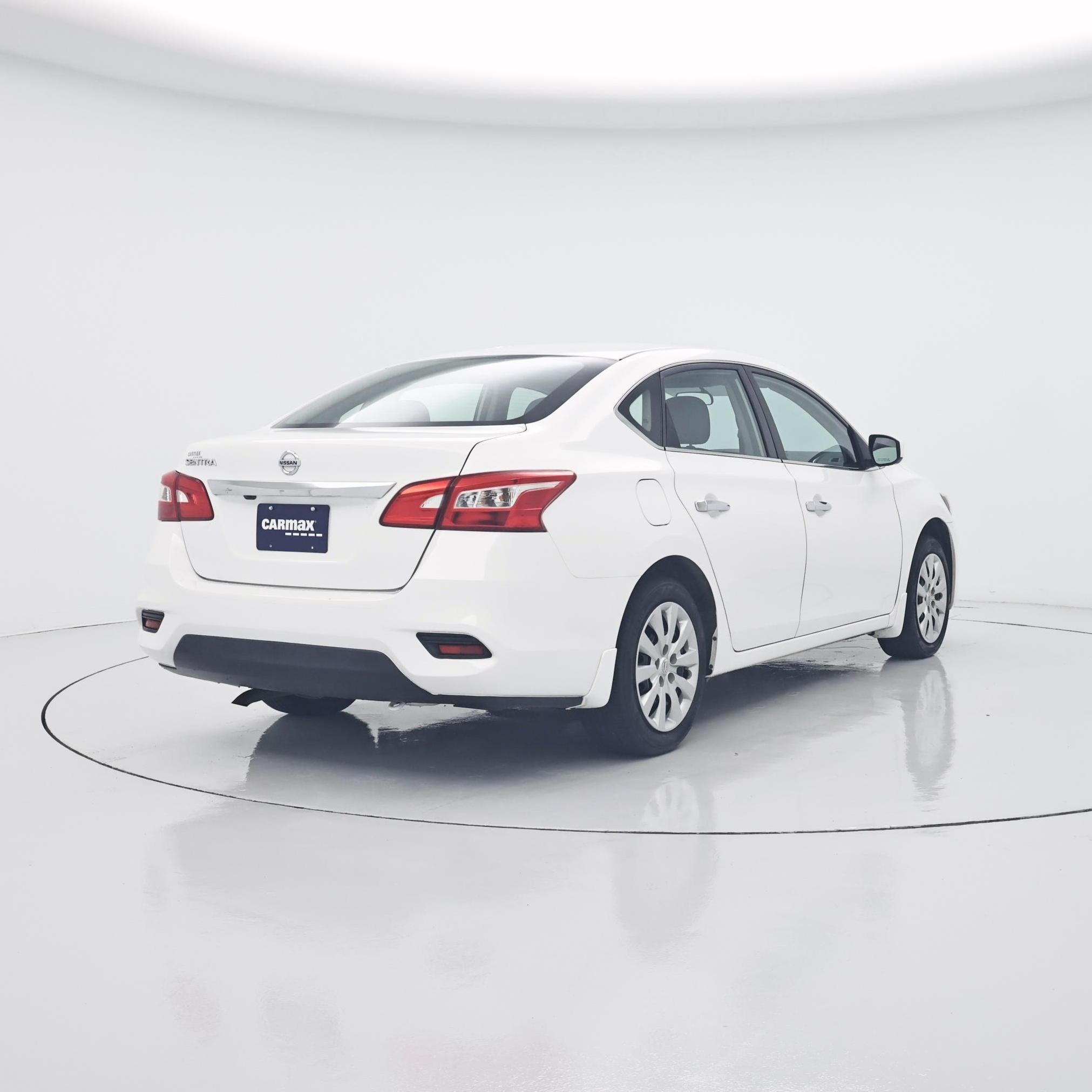 Thumbnail: 2019 Nissan Sentra - 8