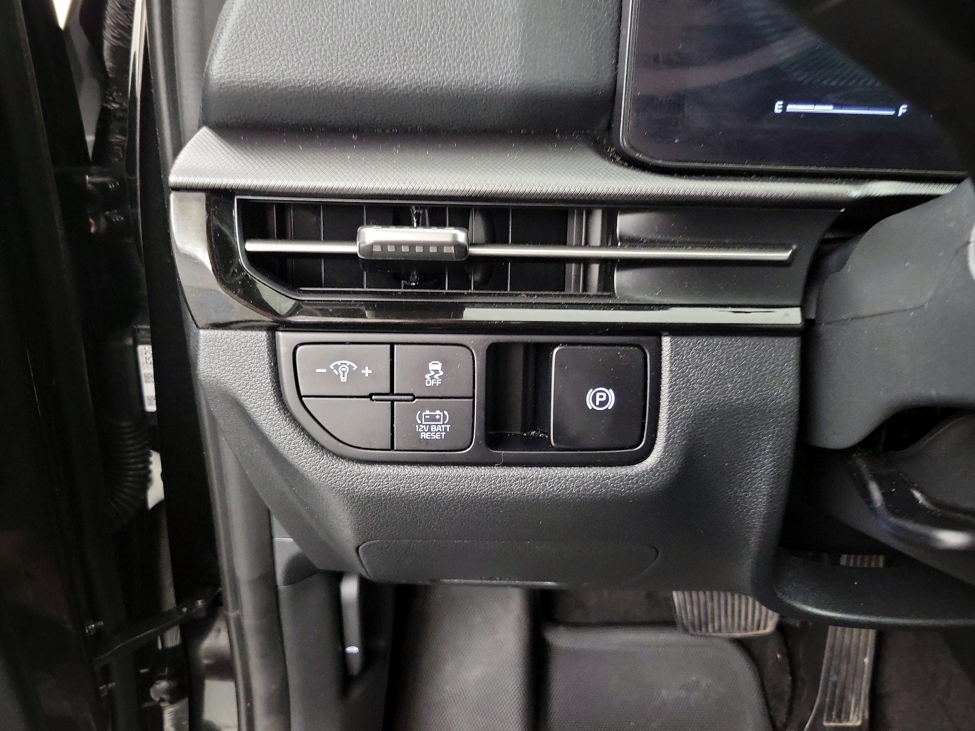 Thumbnail: 2026 Kia Sportage - 13