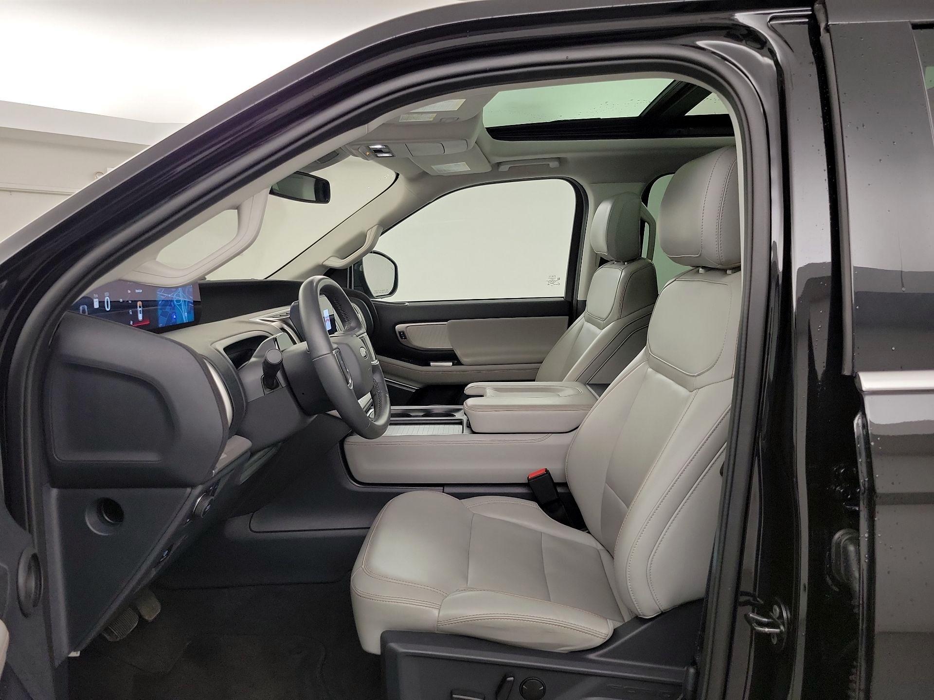 Thumbnail: 2025 Ford Expedition - 9