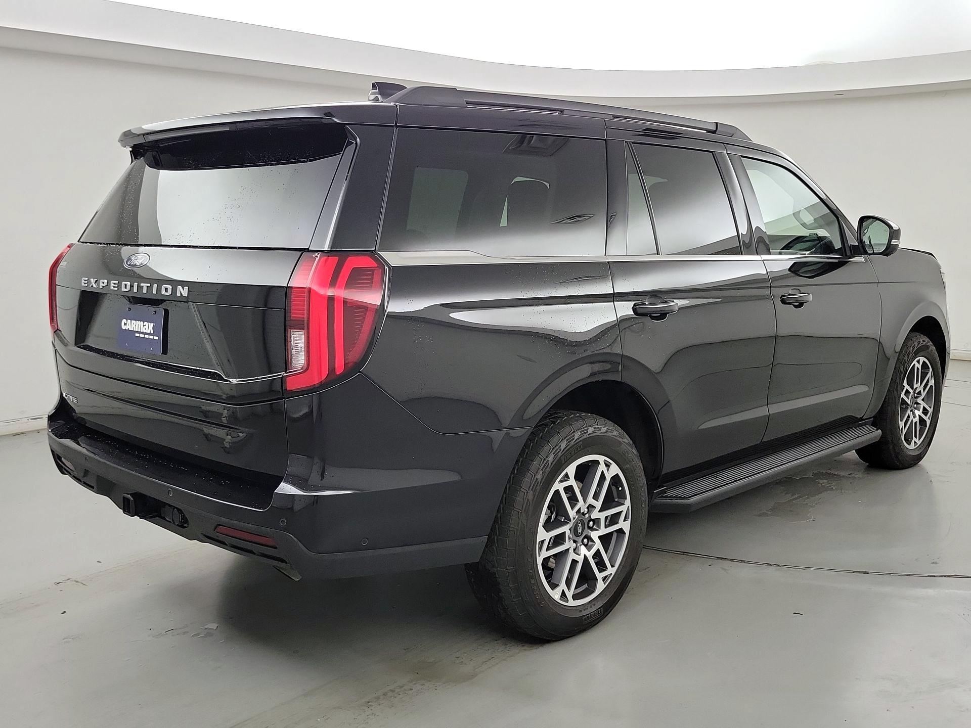 Thumbnail: 2025 Ford Expedition - 5