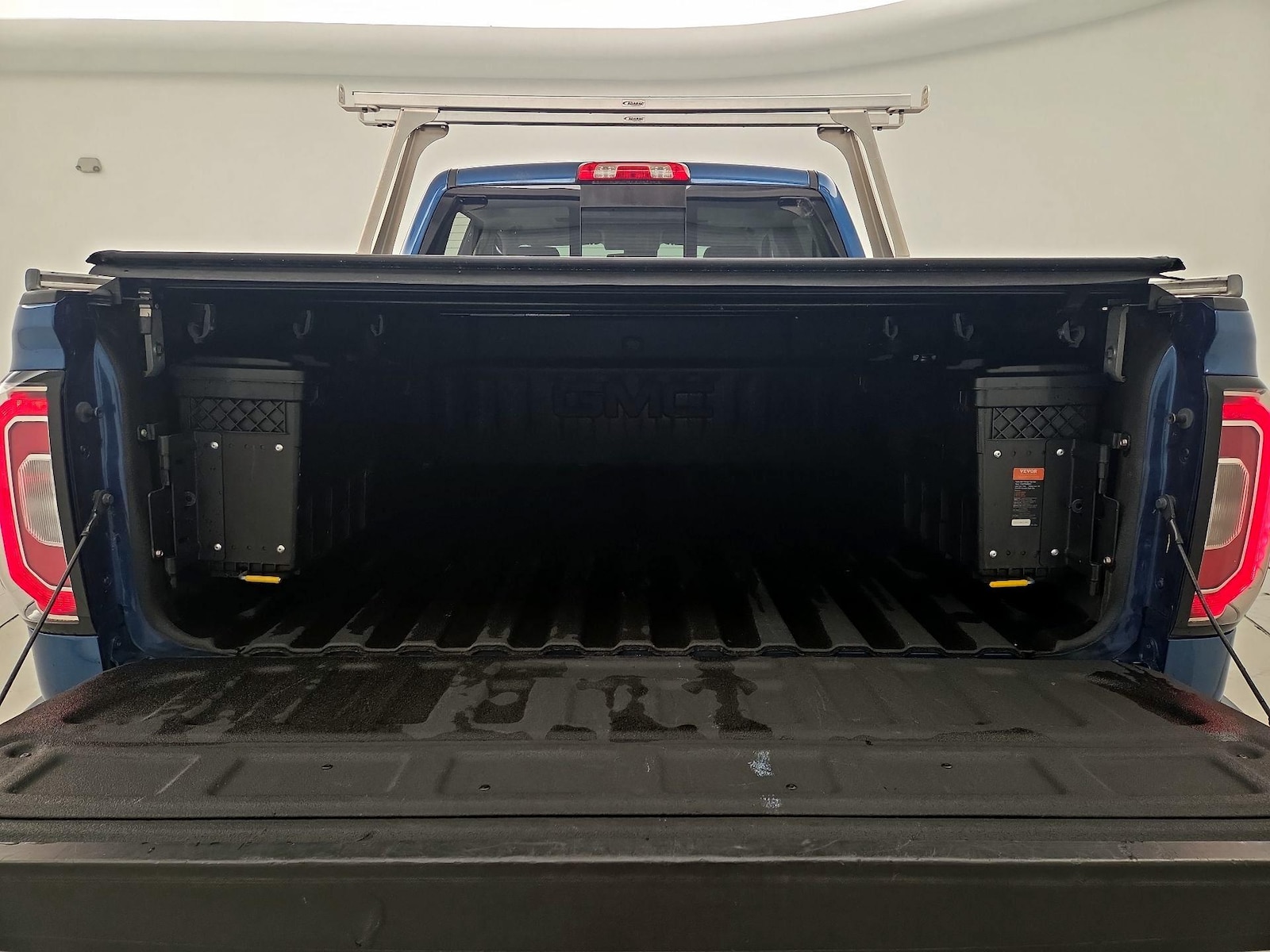 2018 GMC Sierra 1500 SLT - Photo 23