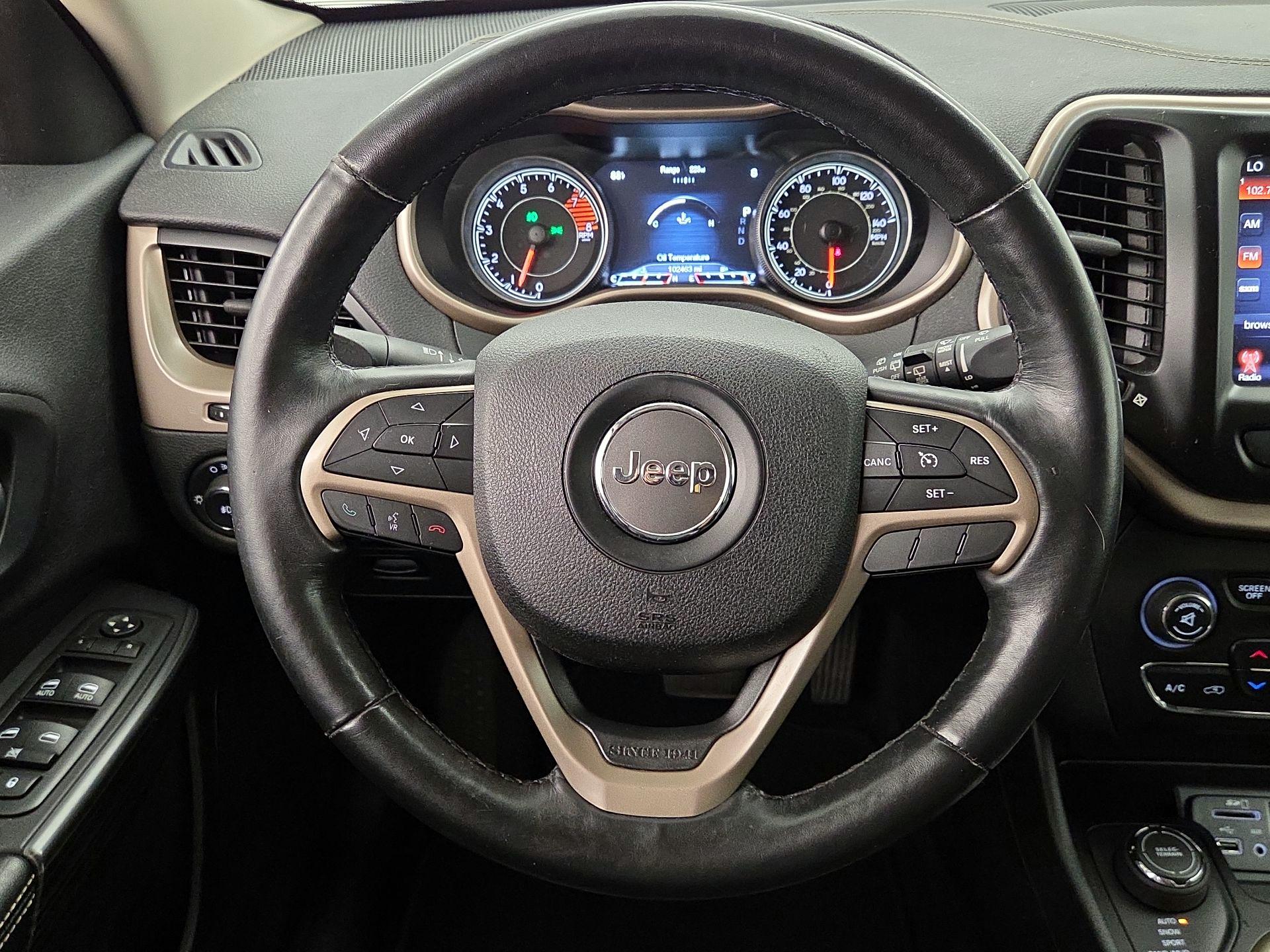 Thumbnail: 2016 Jeep Cherokee - 10