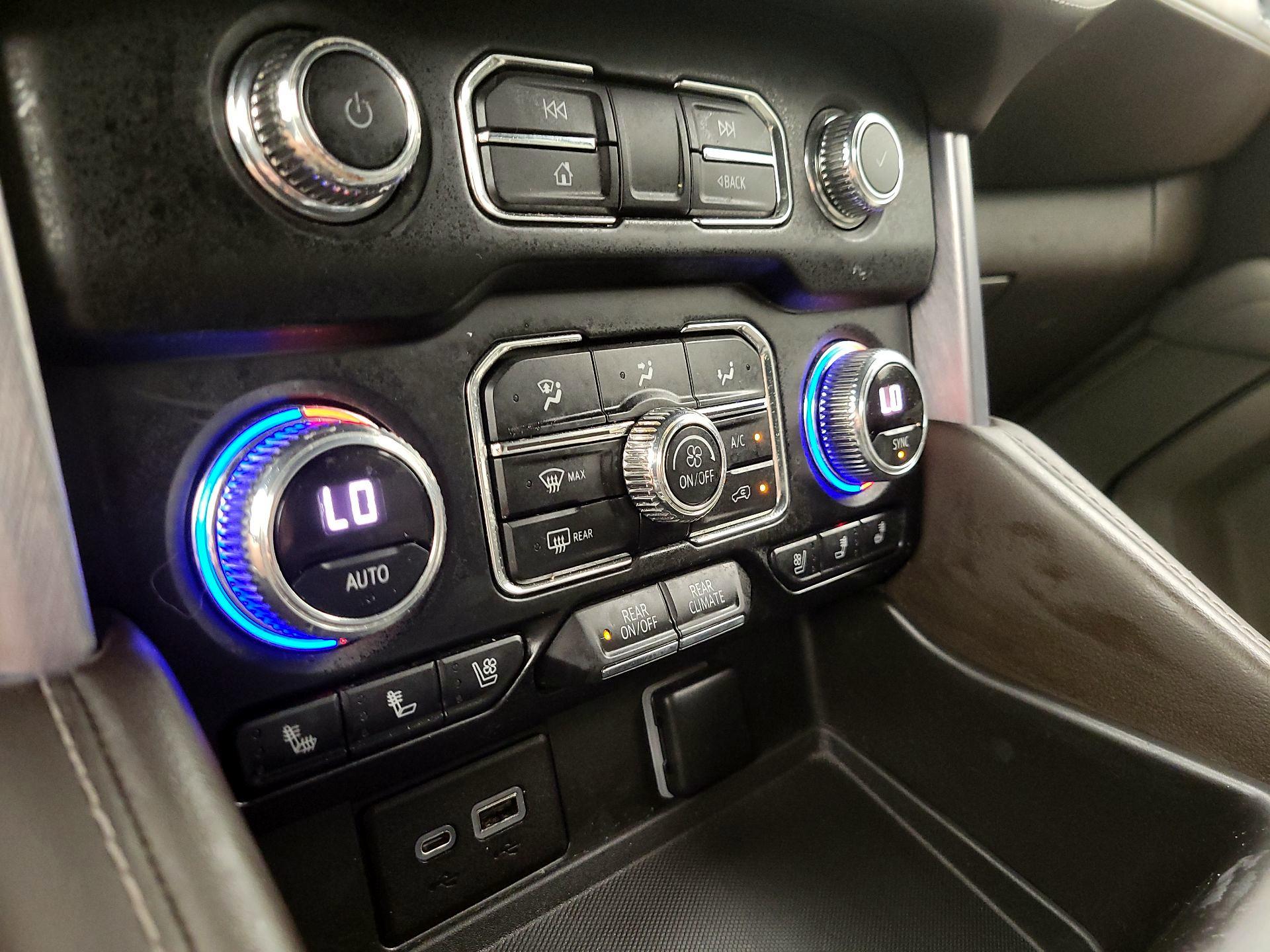 Thumbnail: 2022 GMC Yukon XL - 16