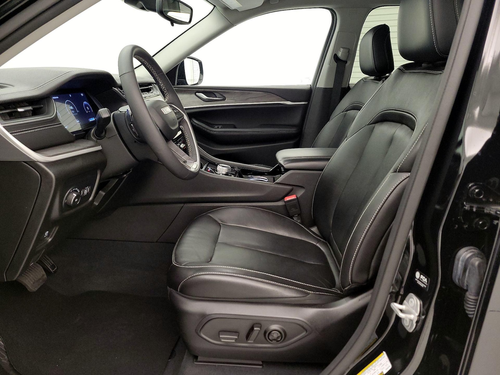 2023 Jeep Grand Cherokee Limited - Photo 12