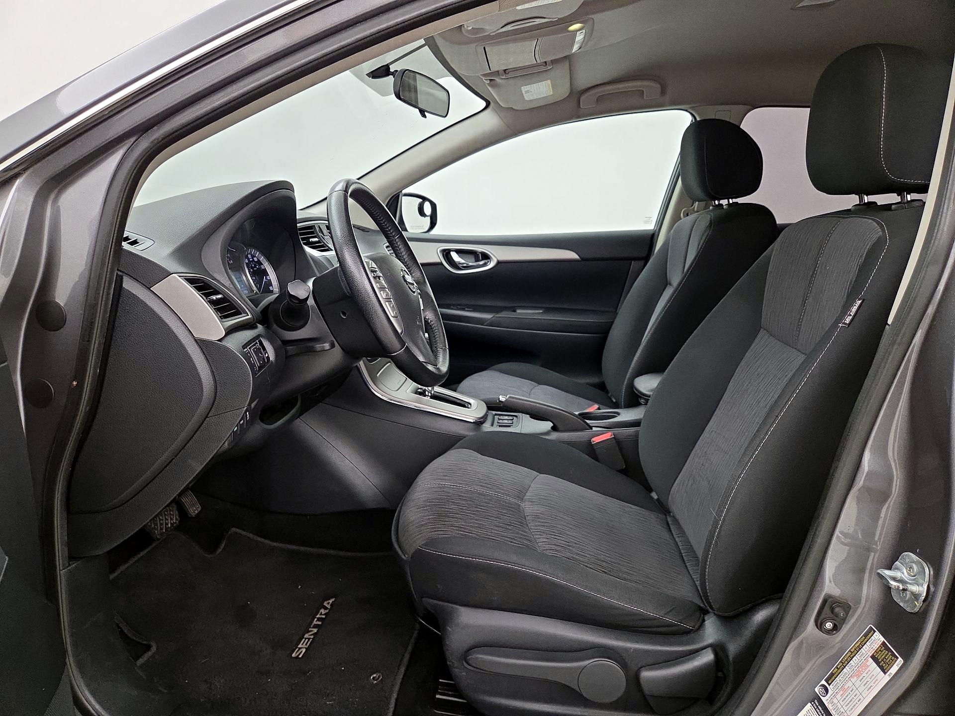 Thumbnail: 2015 Nissan Sentra - 11