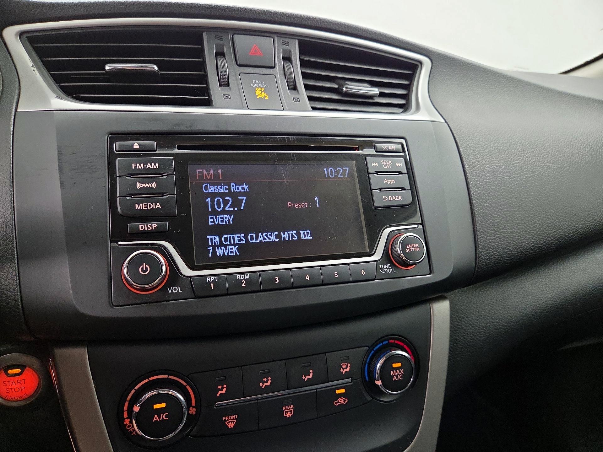 Thumbnail: 2015 Nissan Sentra - 15