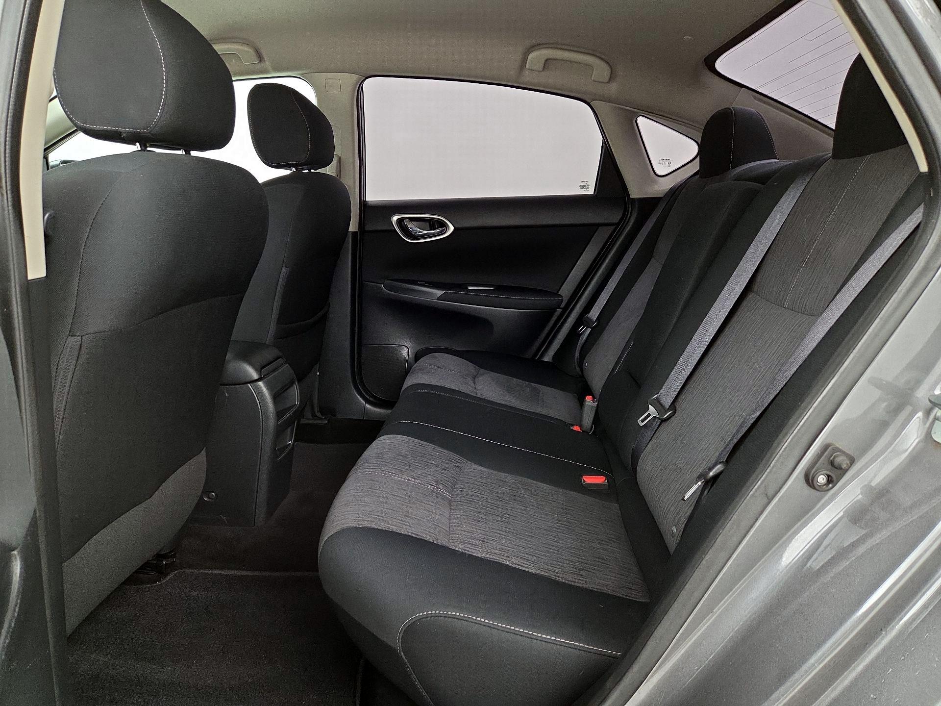 Thumbnail: 2015 Nissan Sentra - 19