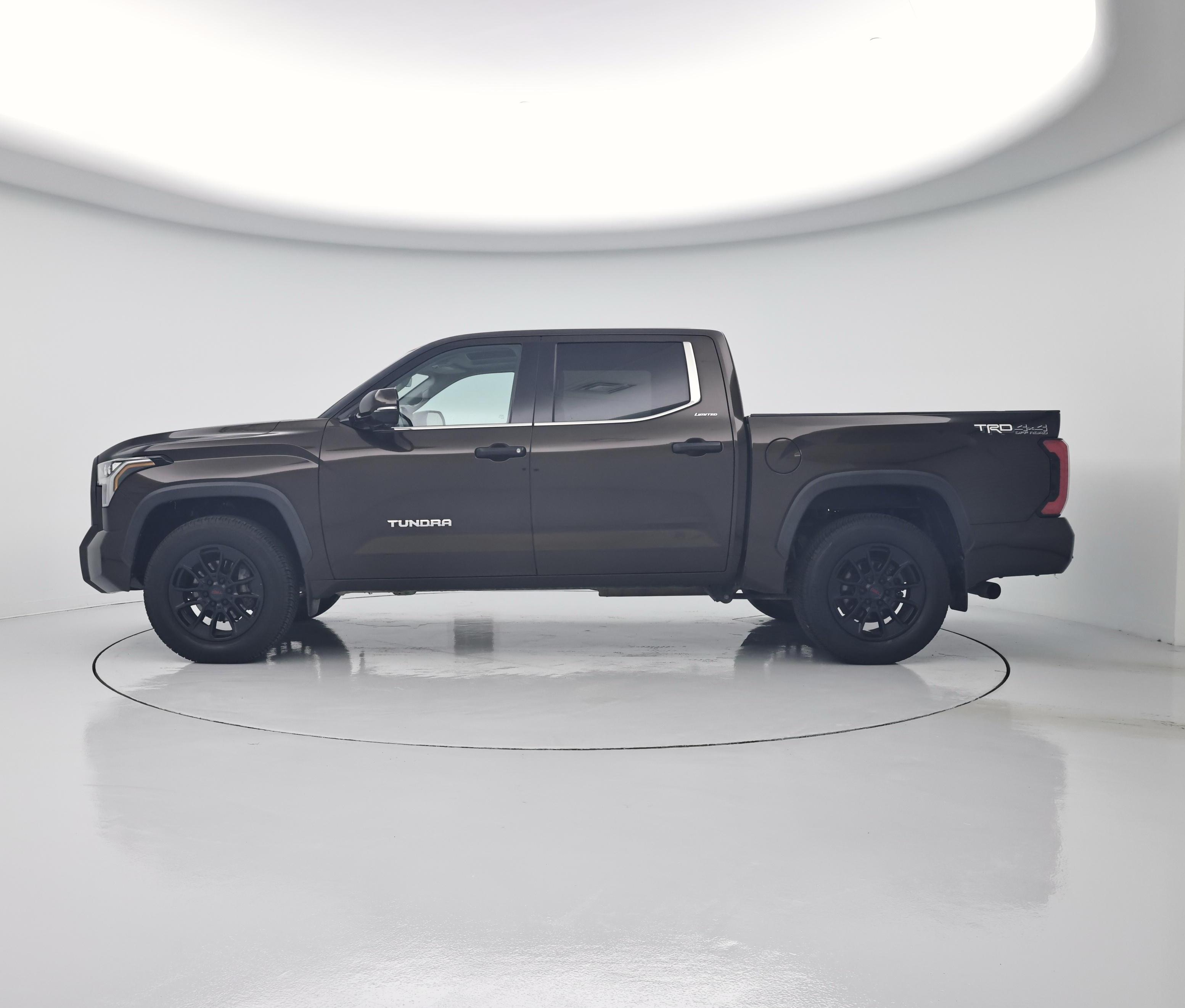 Thumbnail: 2022 Toyota Tundra - 3