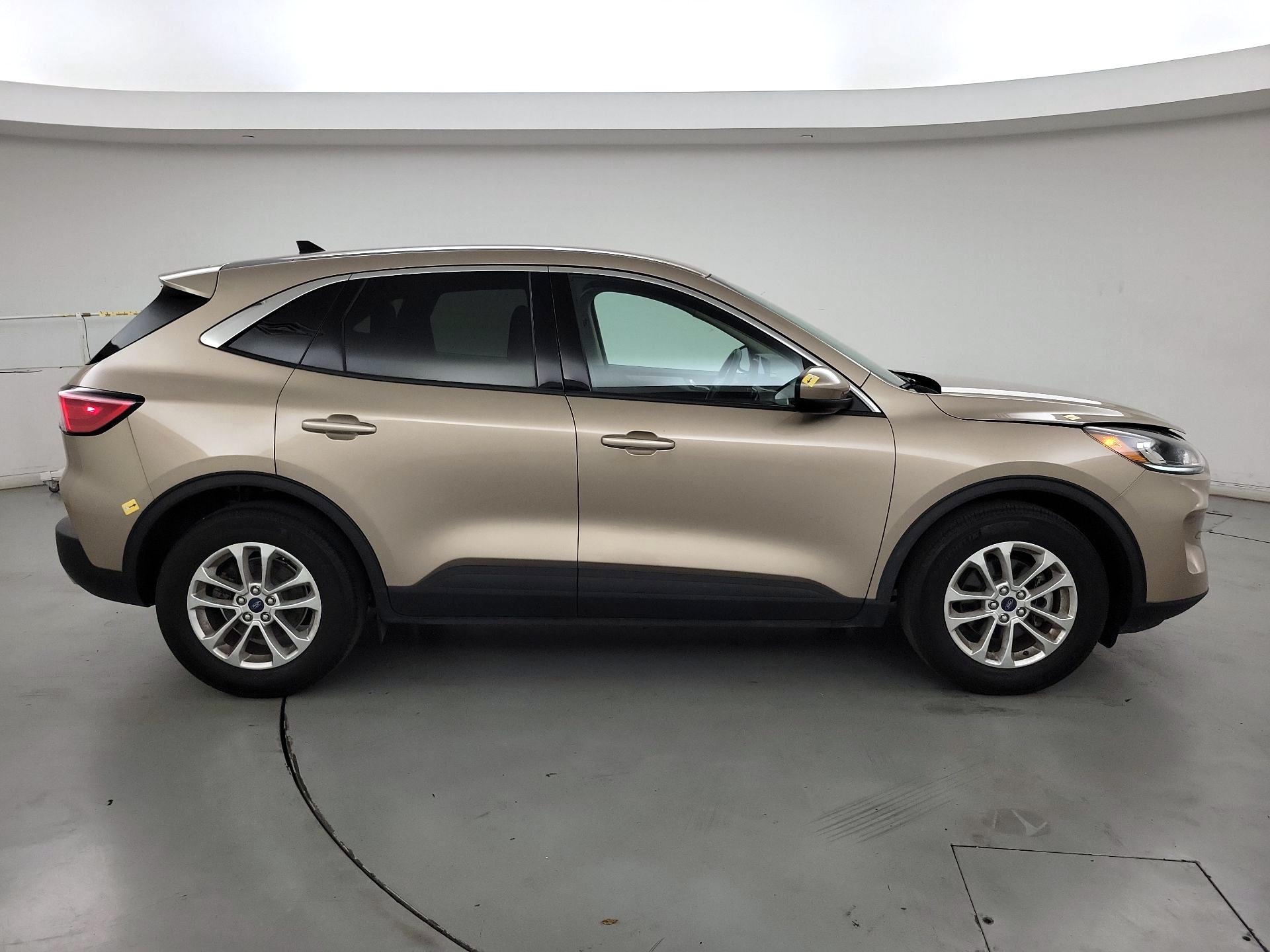 Thumbnail: 2020 Ford Escape - 4