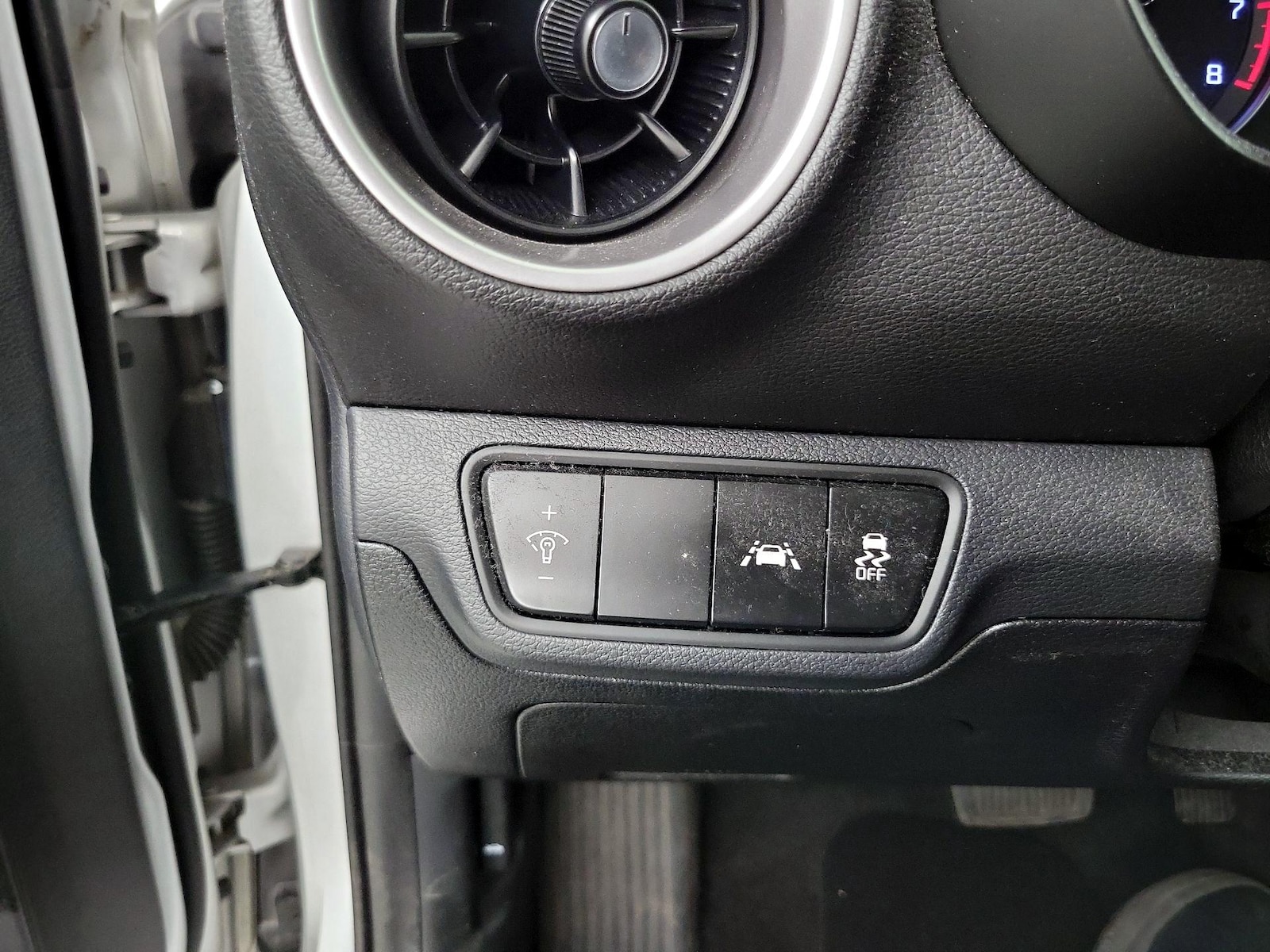2020 Kia FORTE LXS - Photo 12