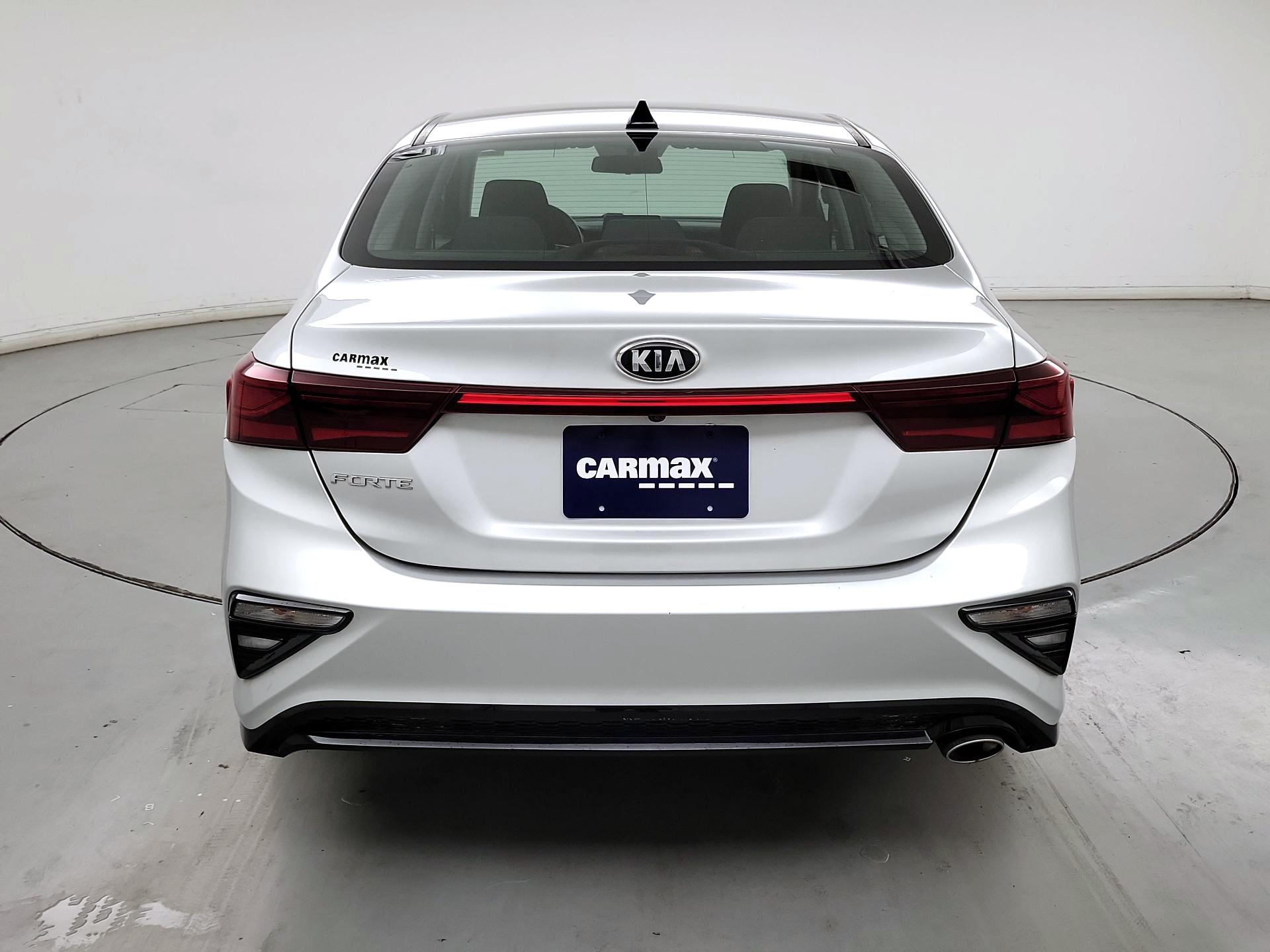 Thumbnail: 2020 Kia Forte - 6