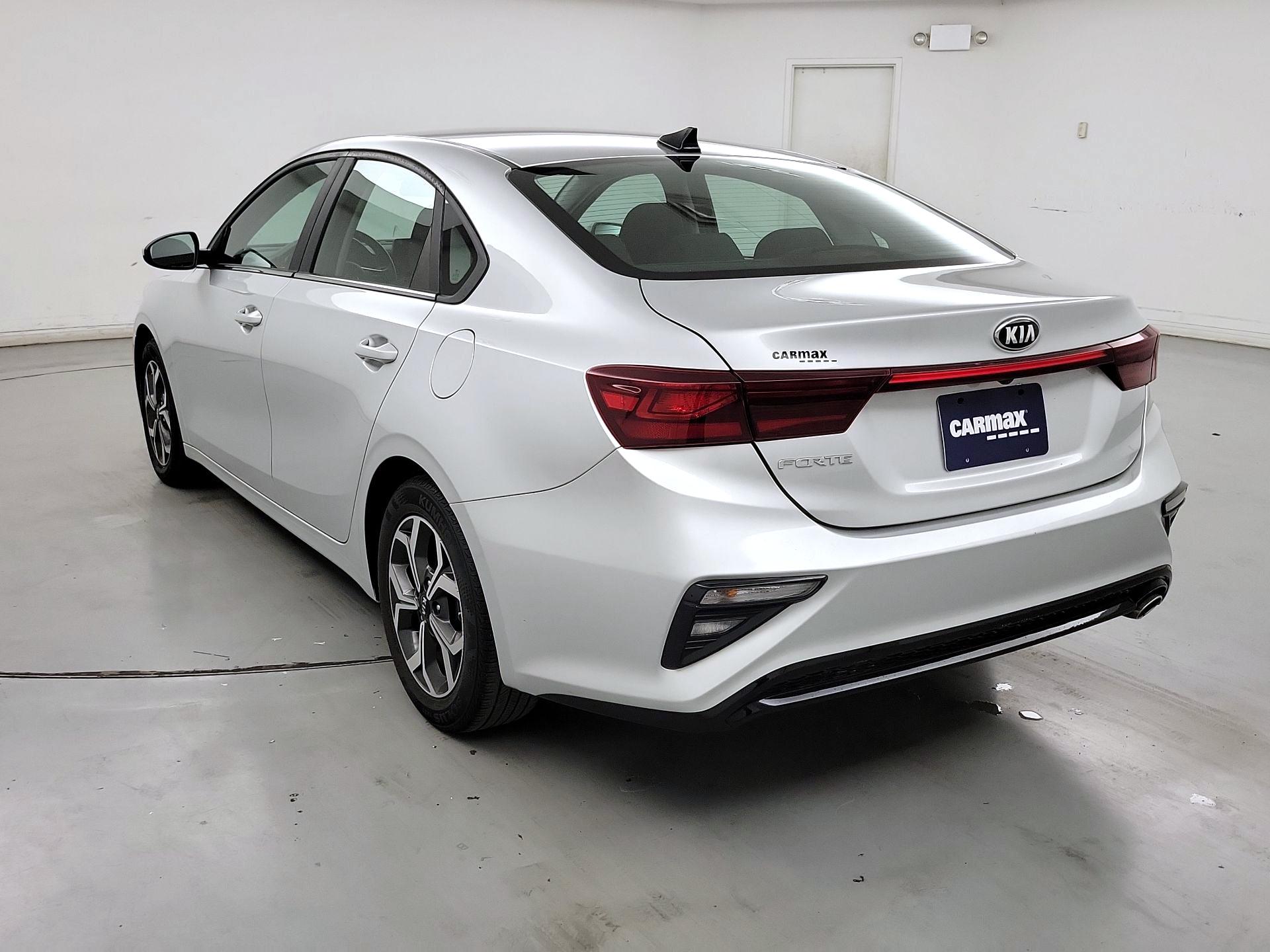 Thumbnail: 2020 Kia Forte - 7