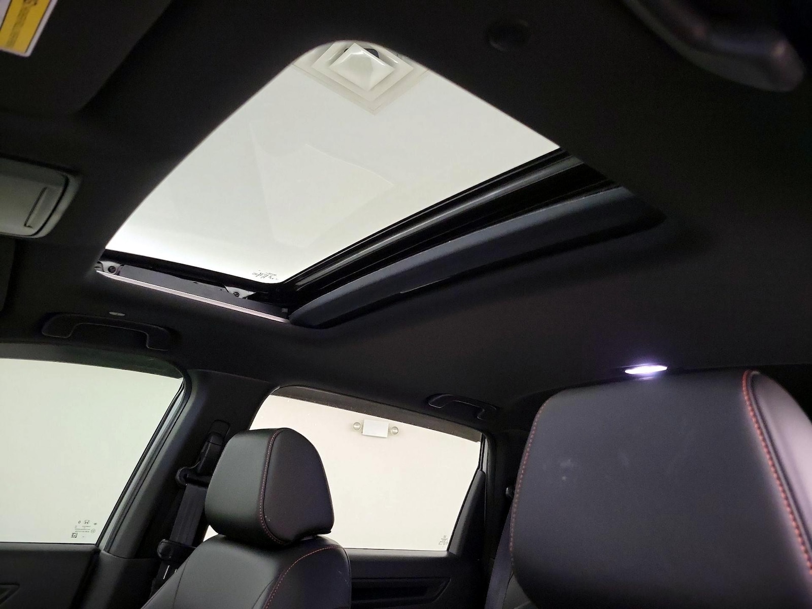 Sunroof(s) & Overhead Airbags