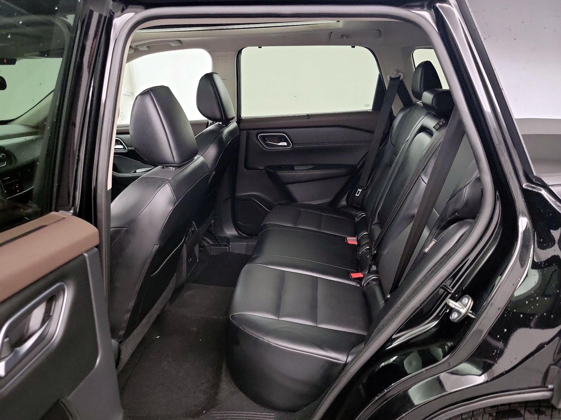 Thumbnail: 2021 Nissan Rogue - 18