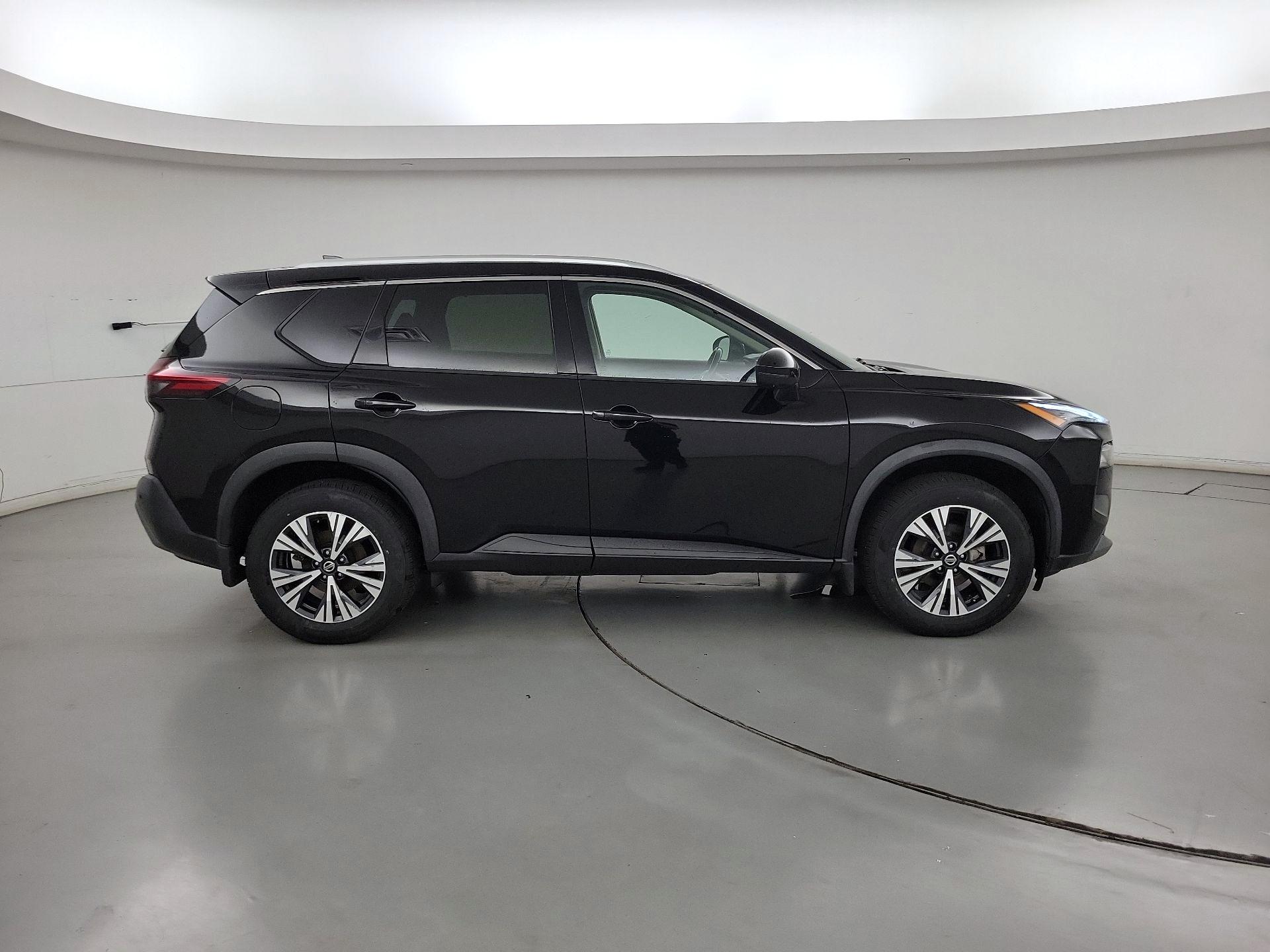 Thumbnail: 2021 Nissan Rogue - 4
