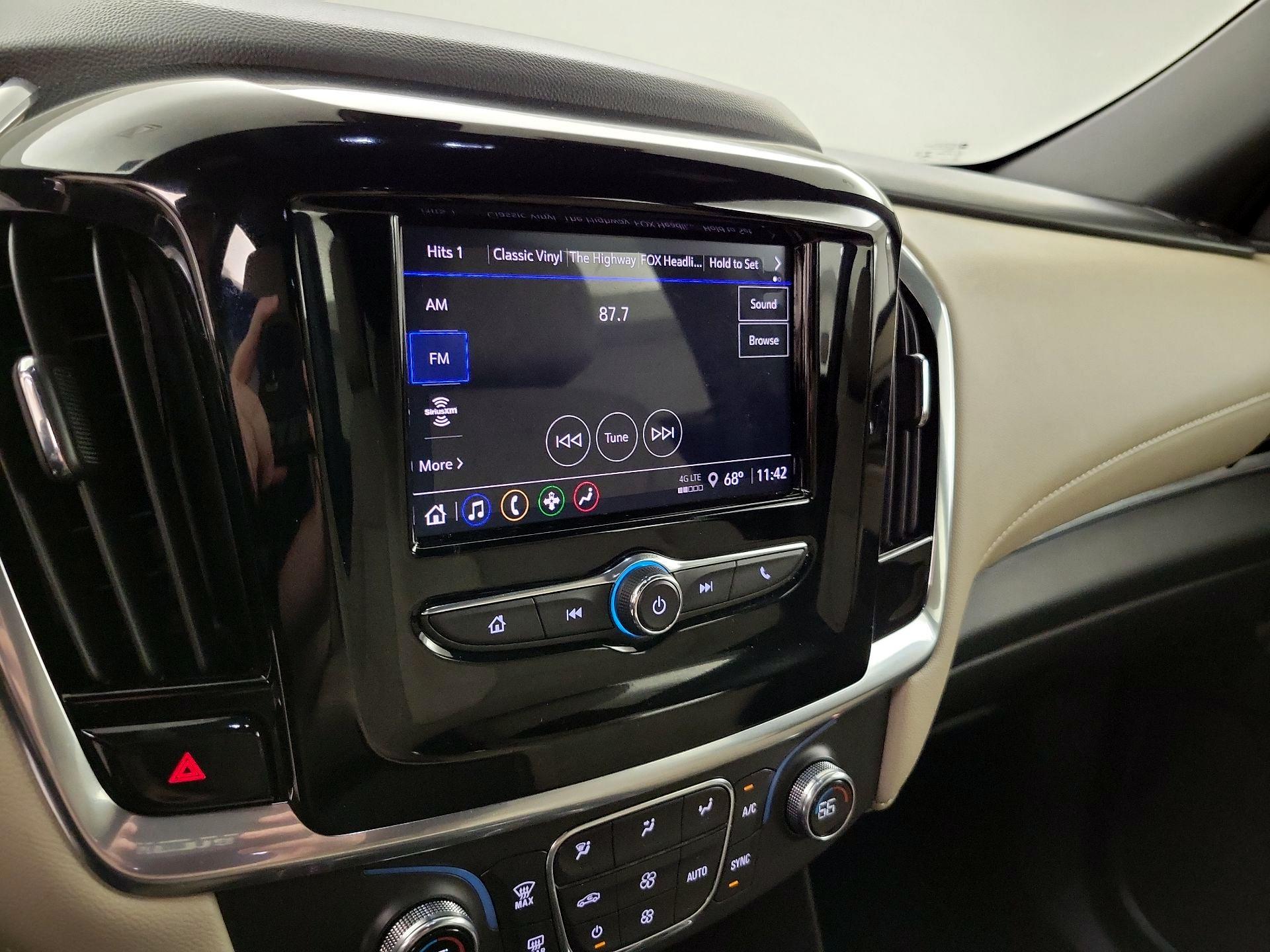 Thumbnail: 2023 Chevrolet Traverse - 15