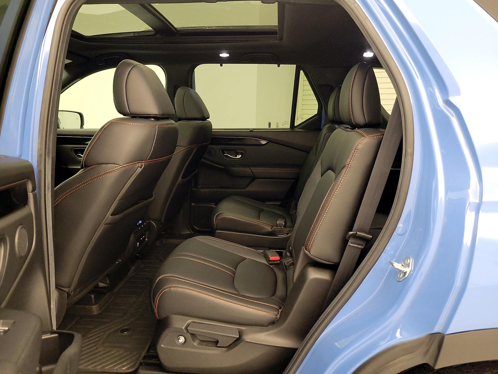 Thumbnail: 2025 Honda Pilot - 20