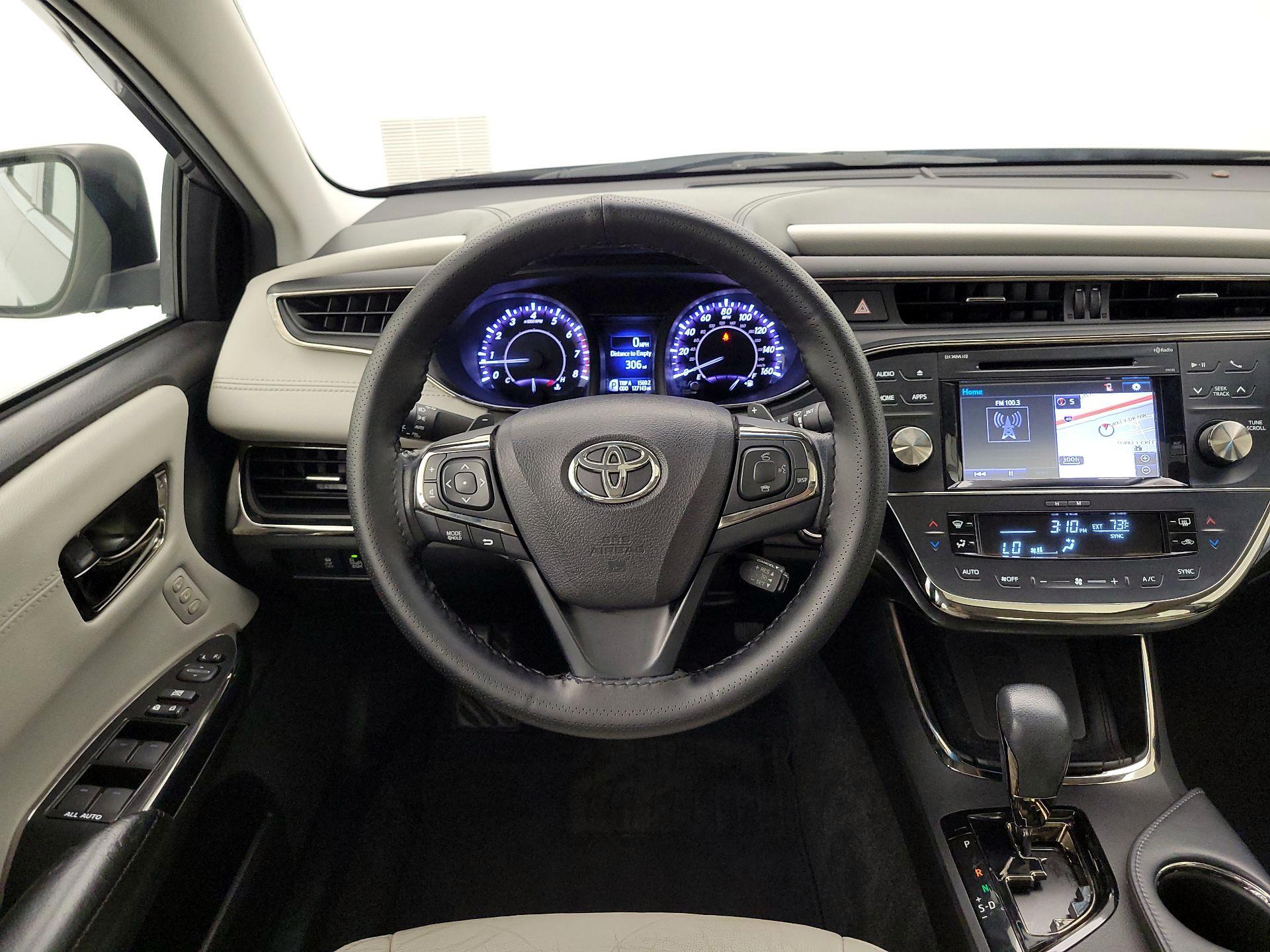 Thumbnail: 2016 Toyota Avalon - 10
