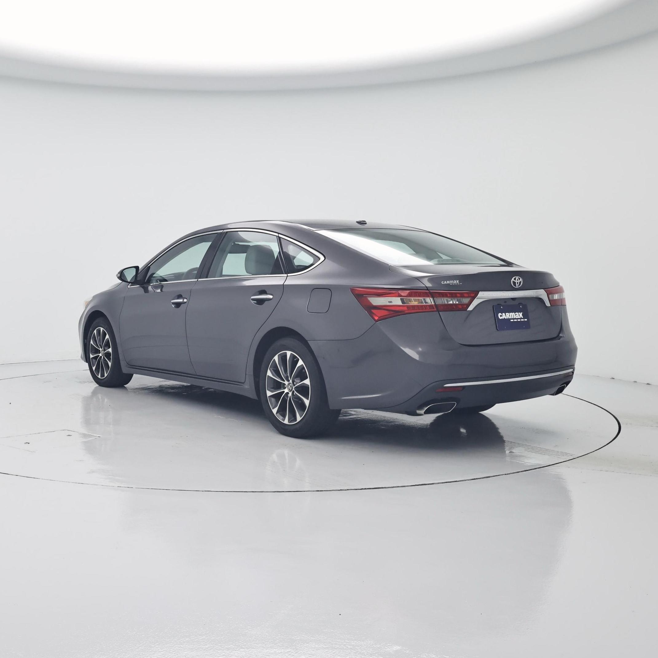 Thumbnail: 2016 Toyota Avalon - 2