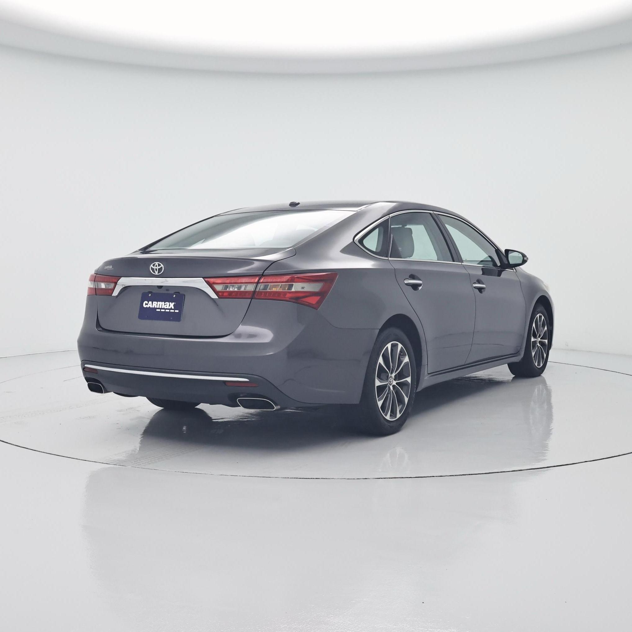 Thumbnail: 2016 Toyota Avalon - 8