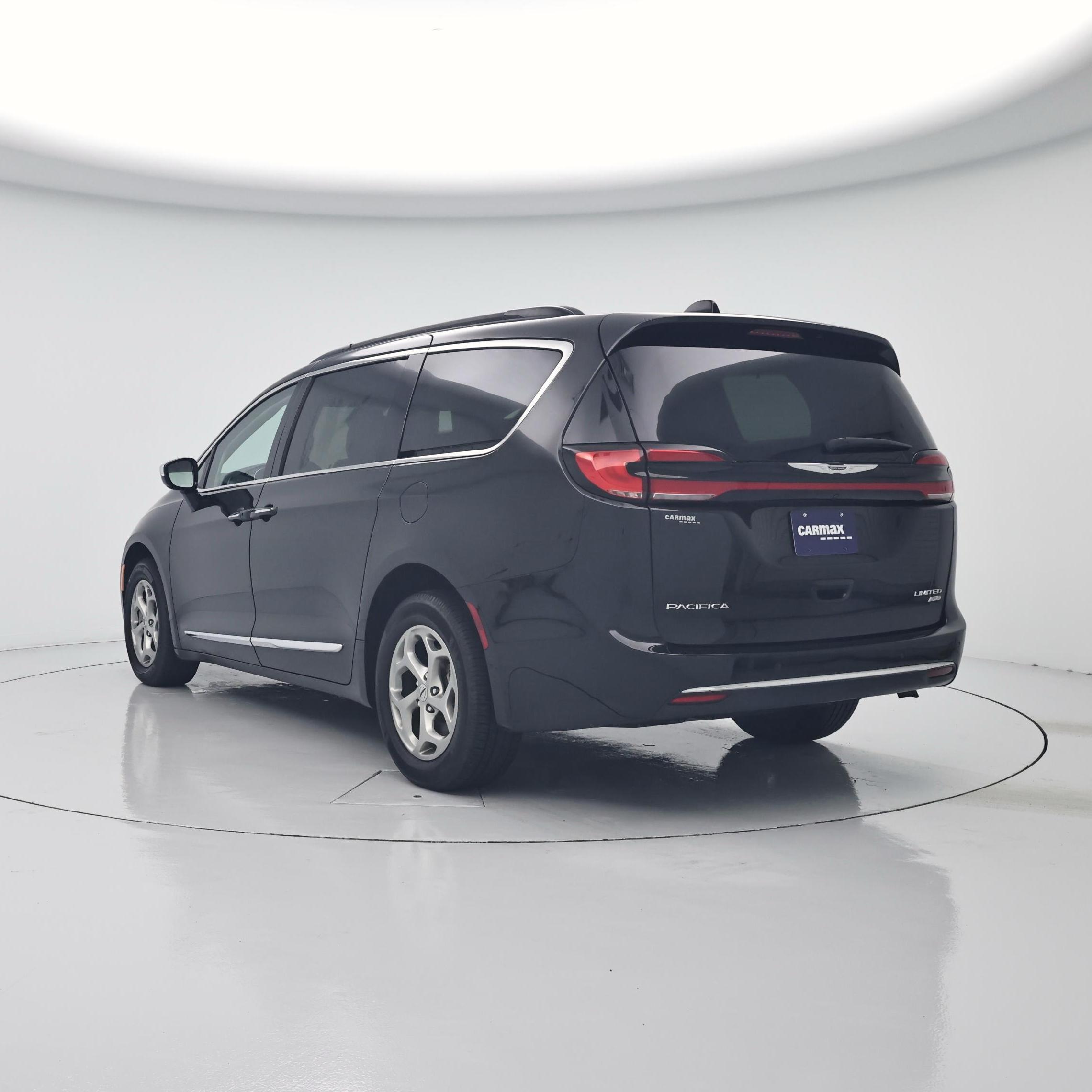 Thumbnail: 2023 Chrysler Pacifica - 2