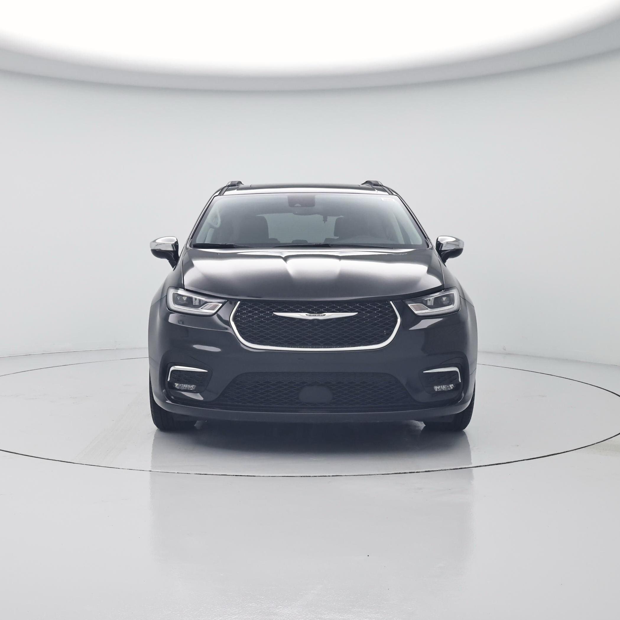 Thumbnail: 2023 Chrysler Pacifica - 5