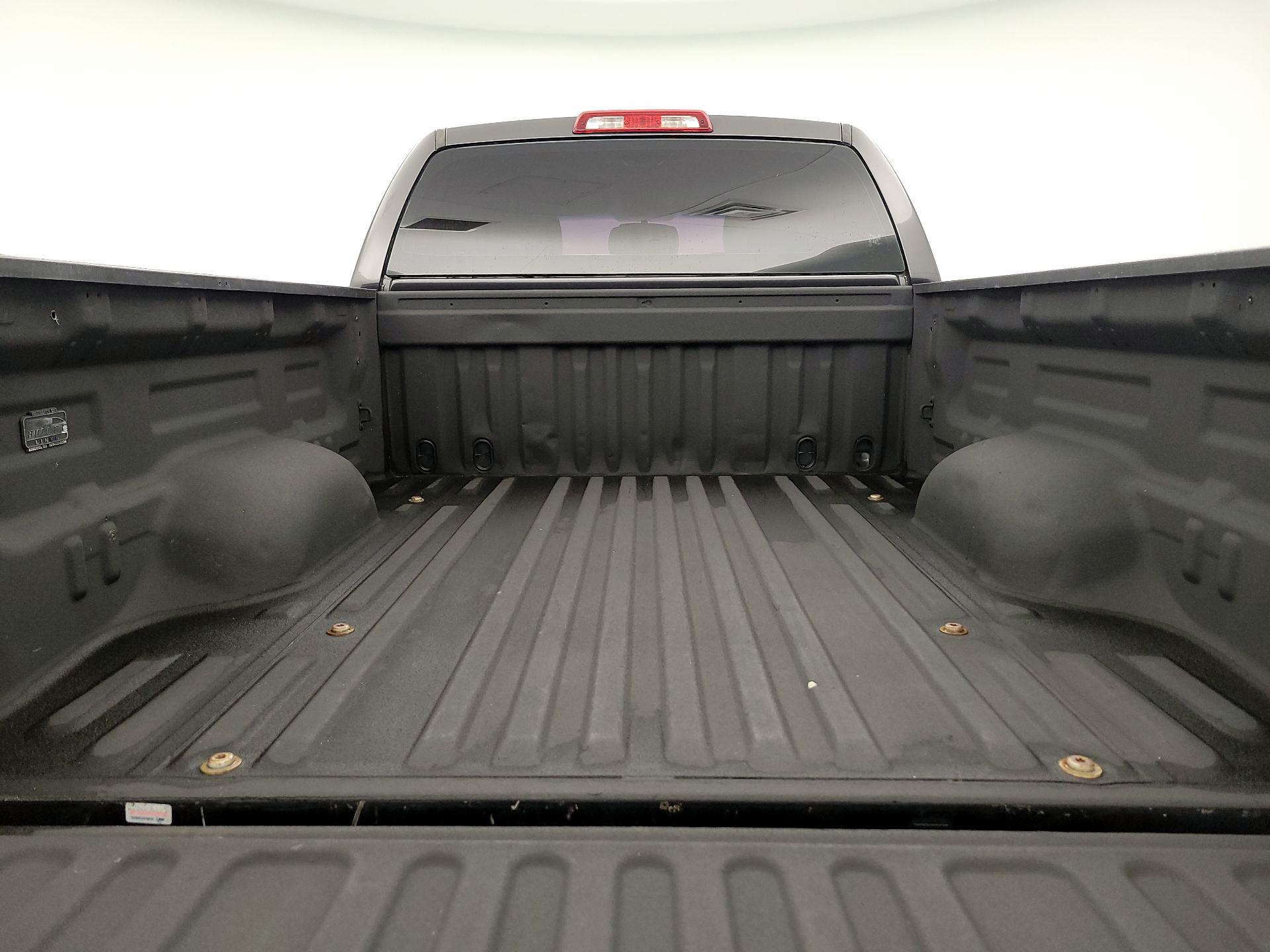 Thumbnail: 2015 Toyota Tundra - 20