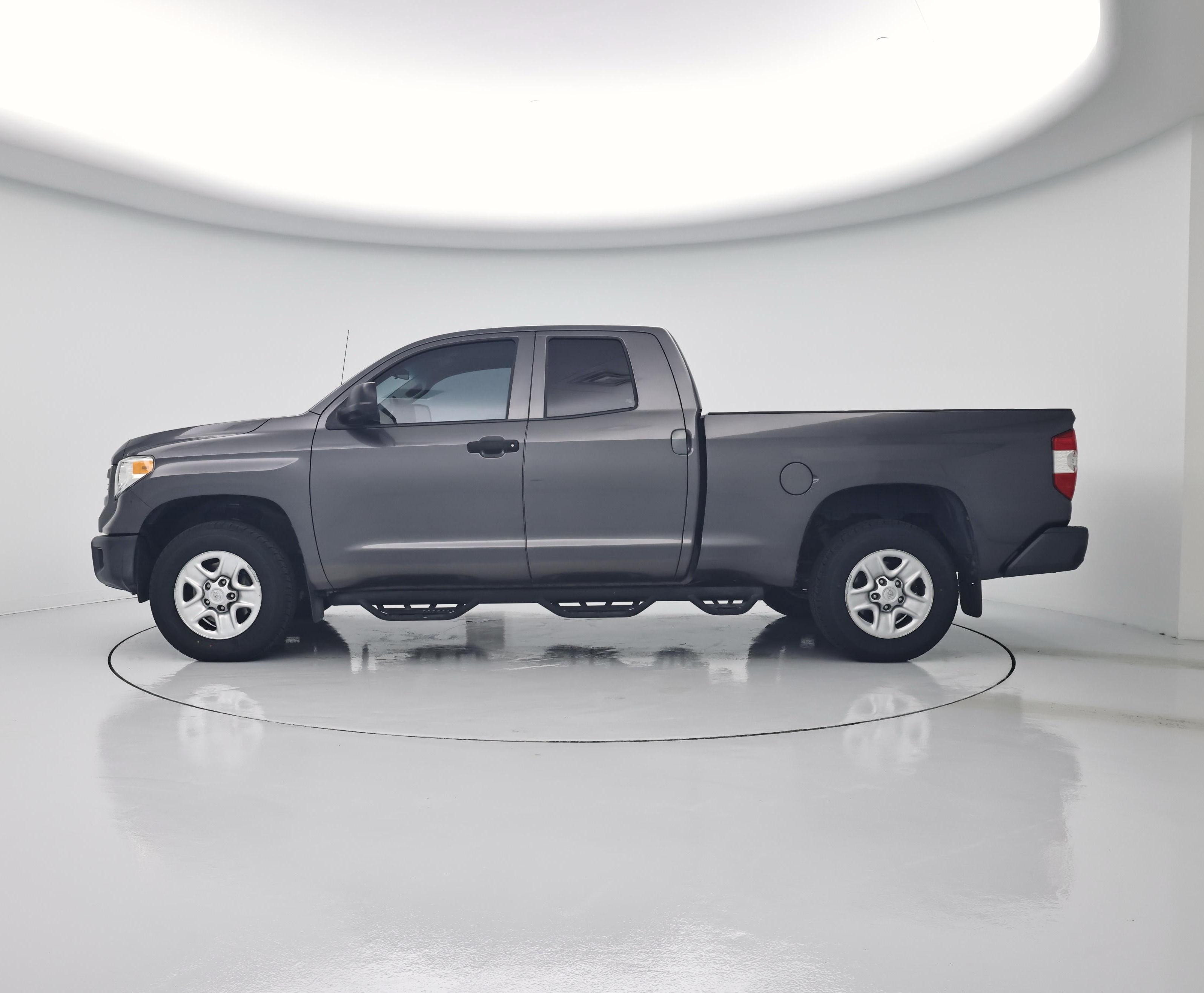 Thumbnail: 2015 Toyota Tundra - 3